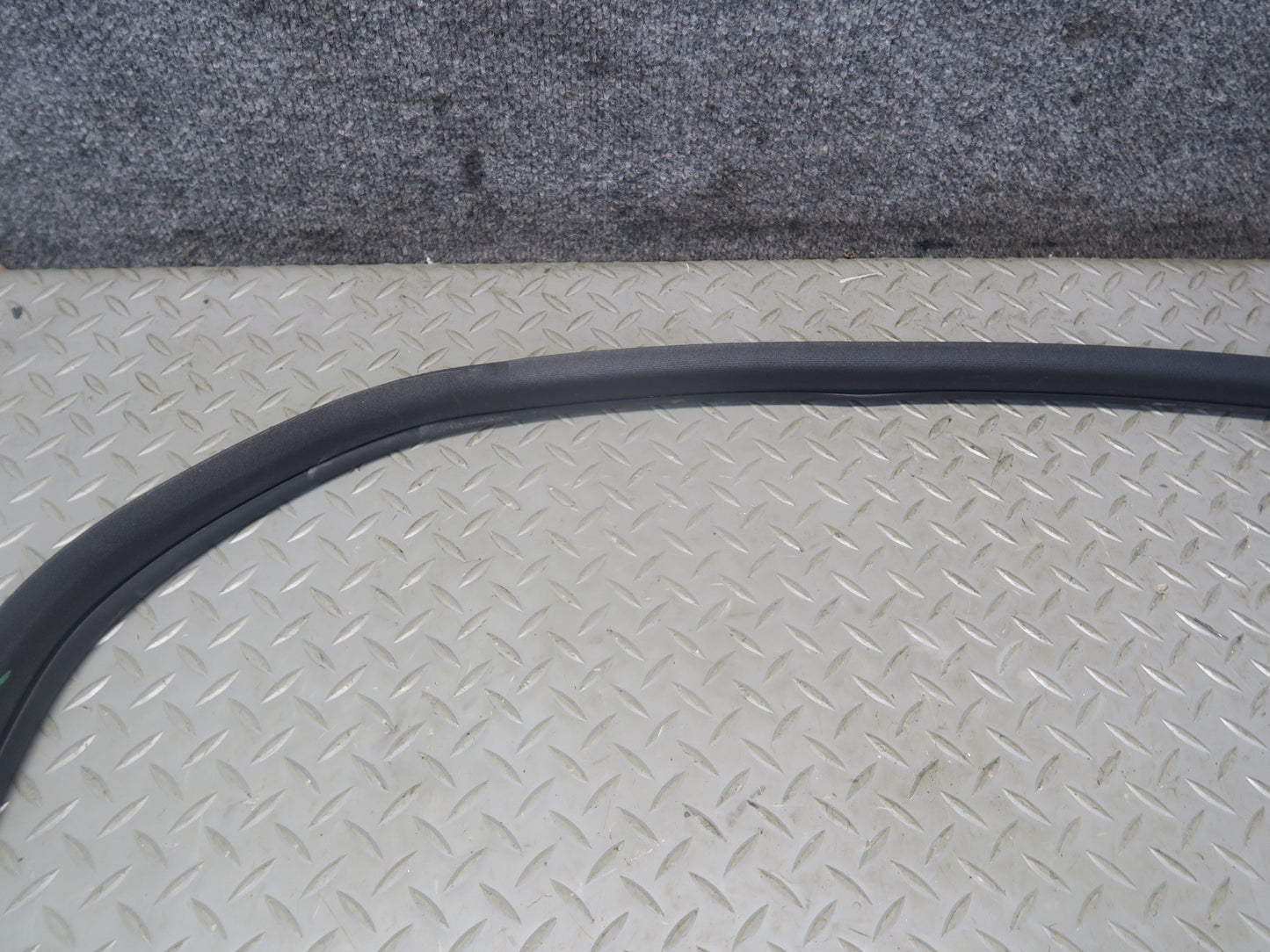 13-20 Mercedes R231 SL550 Front Right Door Weatherstrip Rubber Seal Gasket OEM