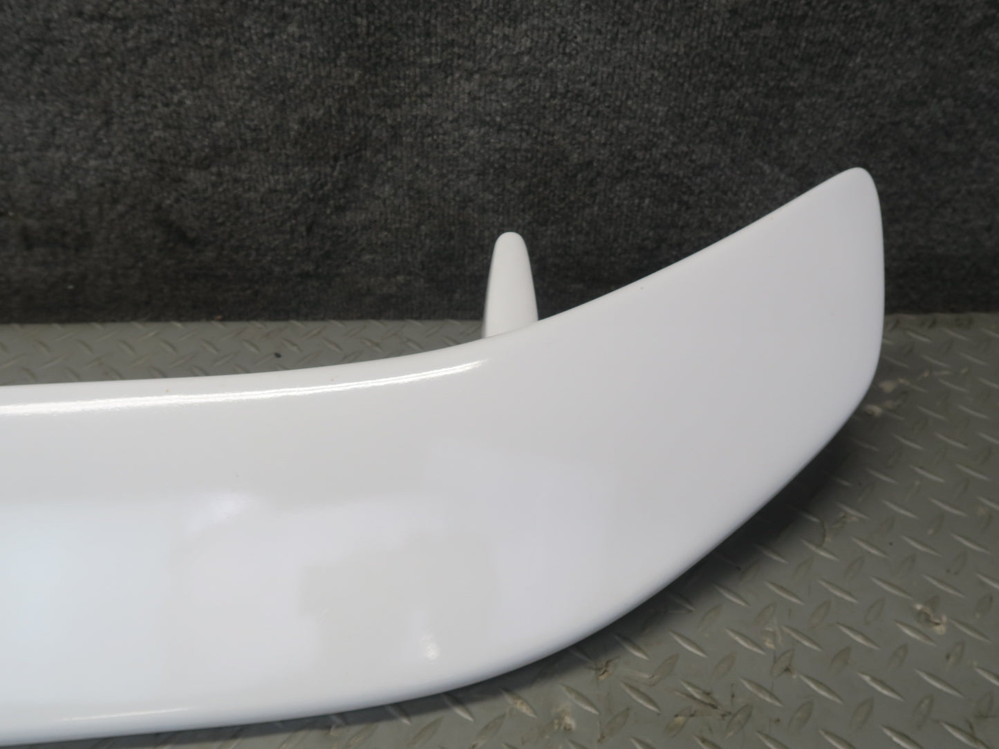 00-05 Toyota MR2 Spyder ZZW30 Rear Trunk Lid Spoiler Wing White