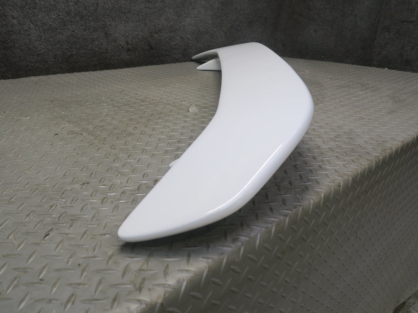 00-05 Toyota MR2 Spyder ZZW30 Rear Trunk Lid Spoiler Wing White
