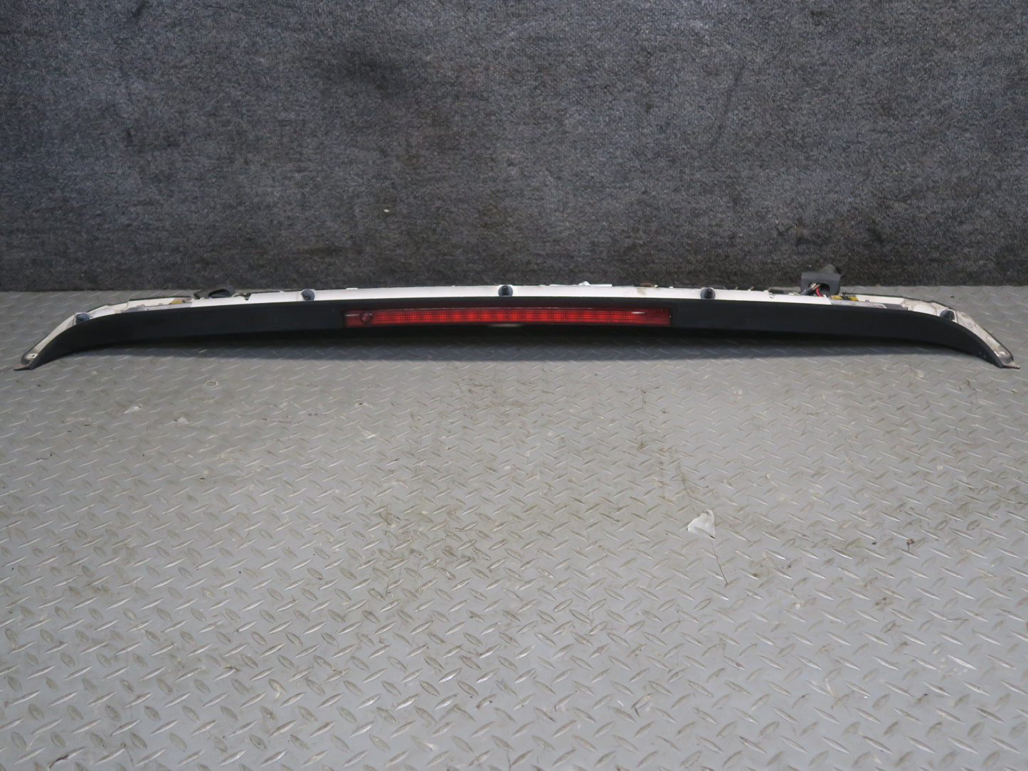 2008-2010 Porsche Cayenne 957 Rear Trunk Liftgate Tailgate Spoiler w Brake Light
