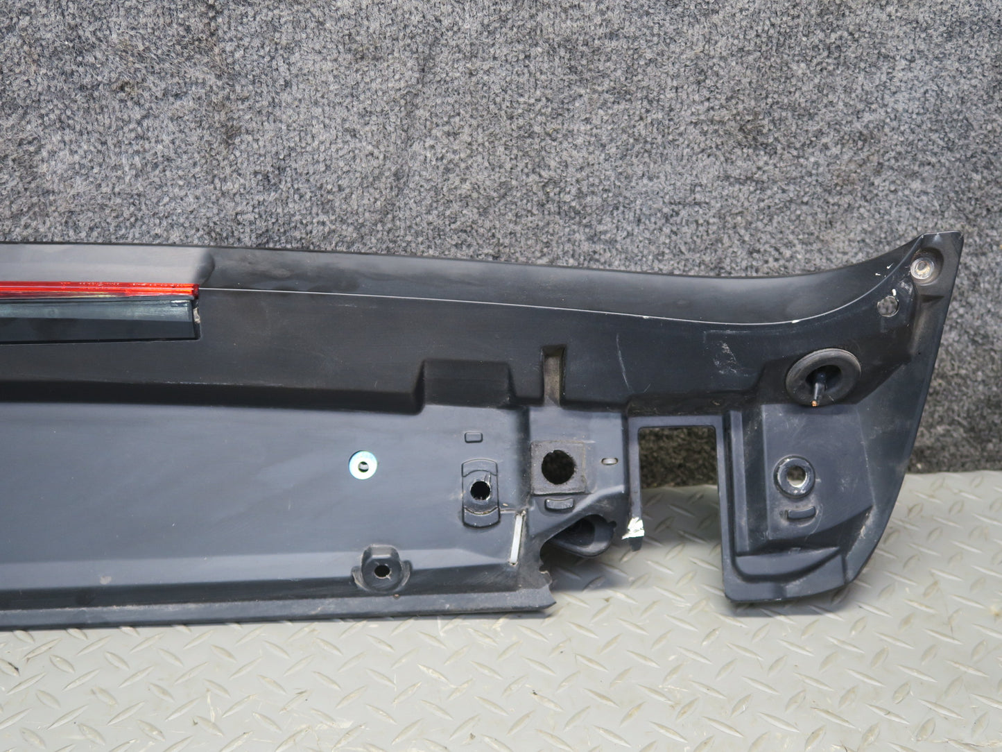2008-2010 Porsche Cayenne 957 Rear Trunk Liftgate Tailgate Spoiler w Brake Light