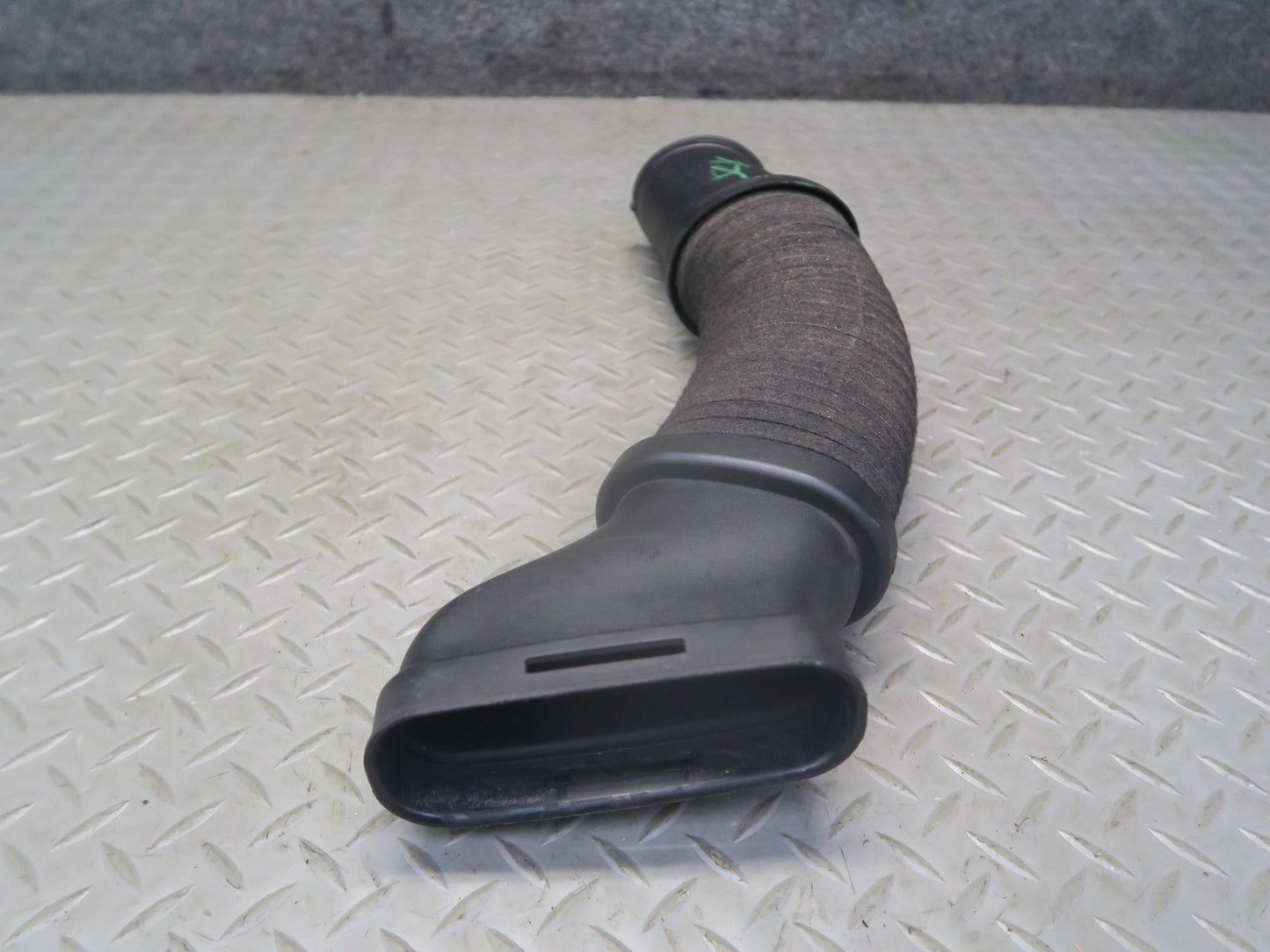13-20 Mercedes R231 SL550 Left Engine Air Intake Hose Tube Duct 2780902382 OEM