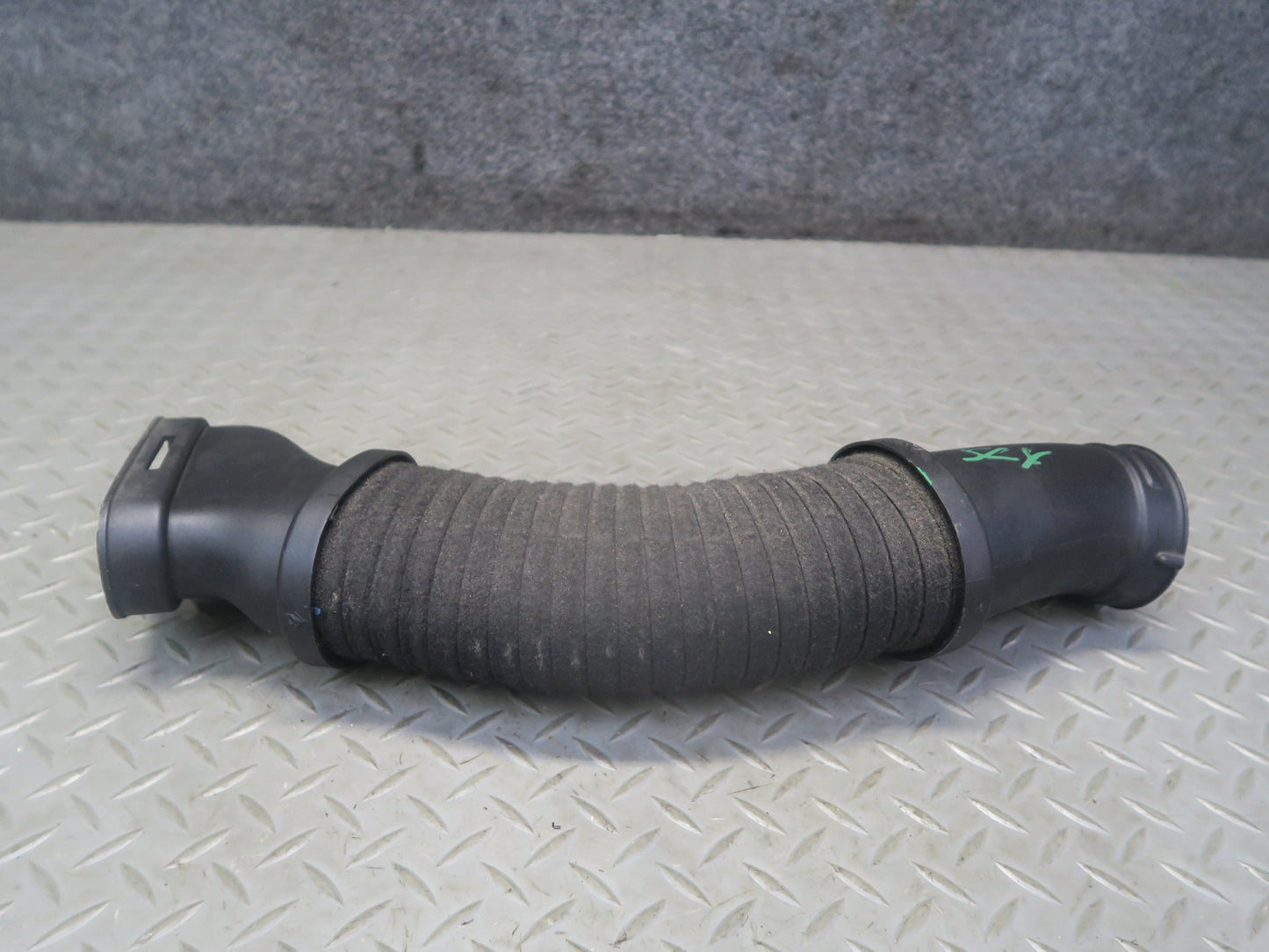 13-20 Mercedes R231 SL550 Left Engine Air Intake Hose Tube Duct 2780902382 OEM