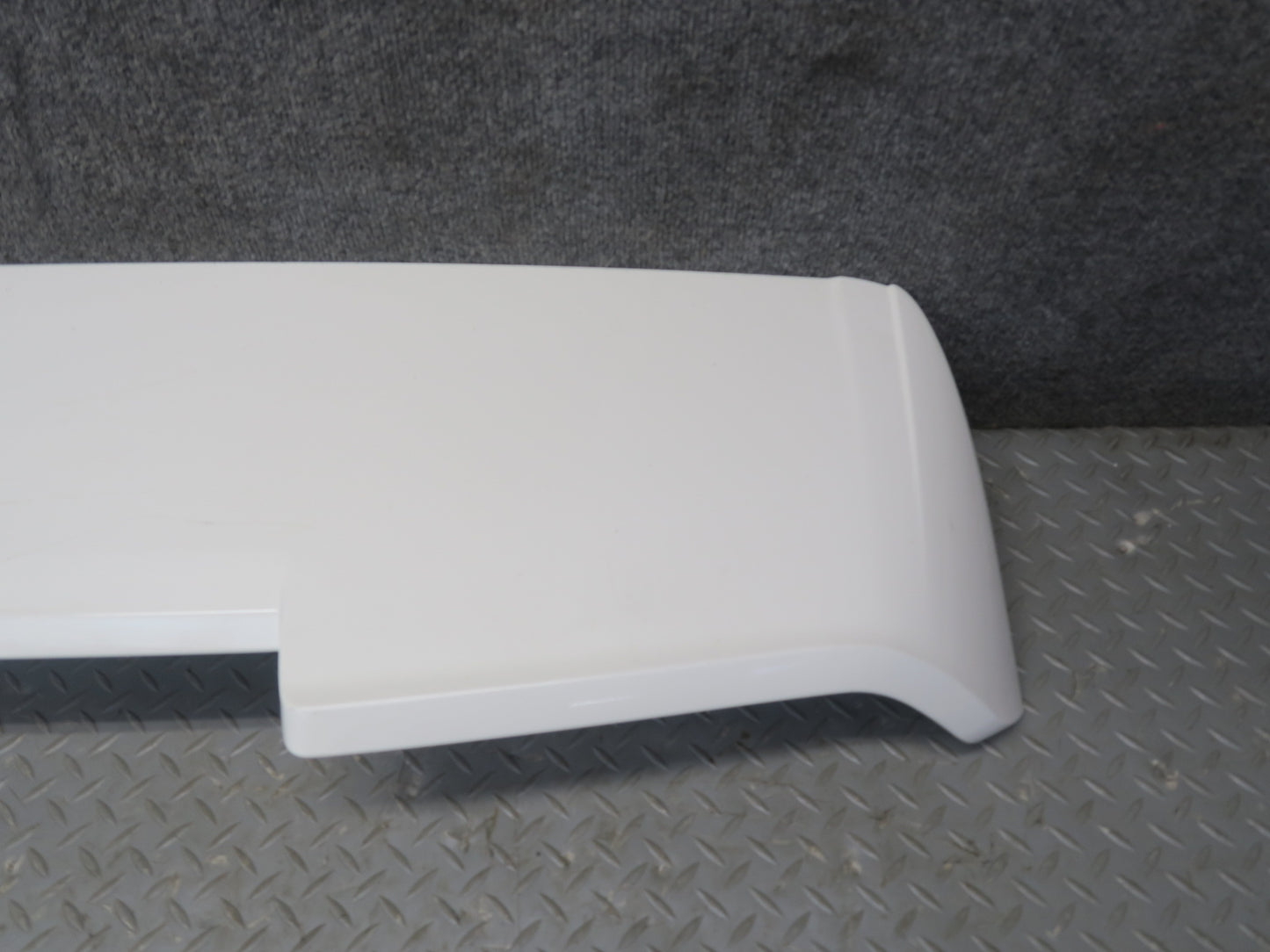 2008-2010 Porsche Cayenne 957 Rear Trunk Liftgate Tailgate Spoiler w Brake Light