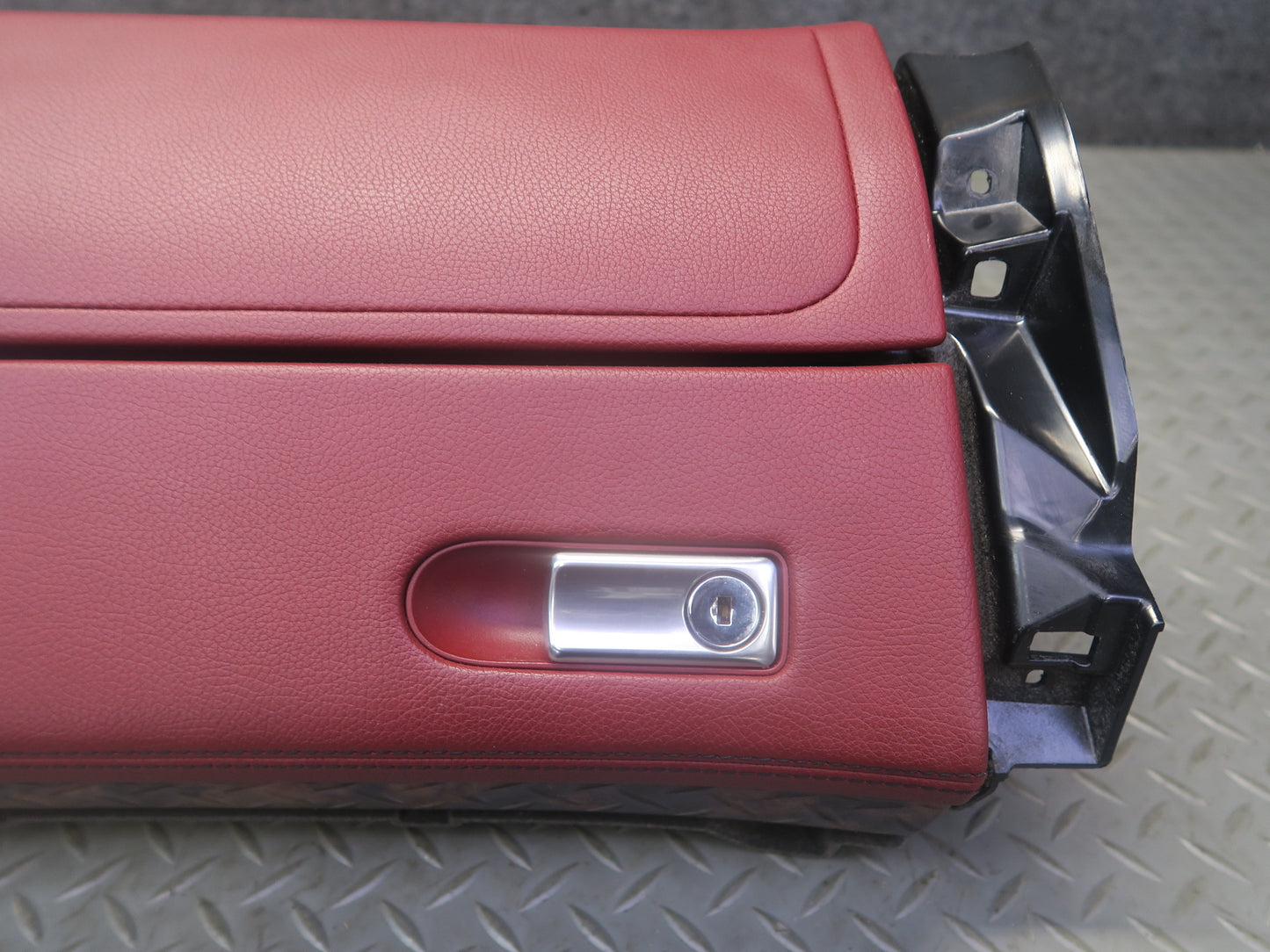 13-16 Mercedes R231 SL550 Dash Glove Box Compartment Storage OEM