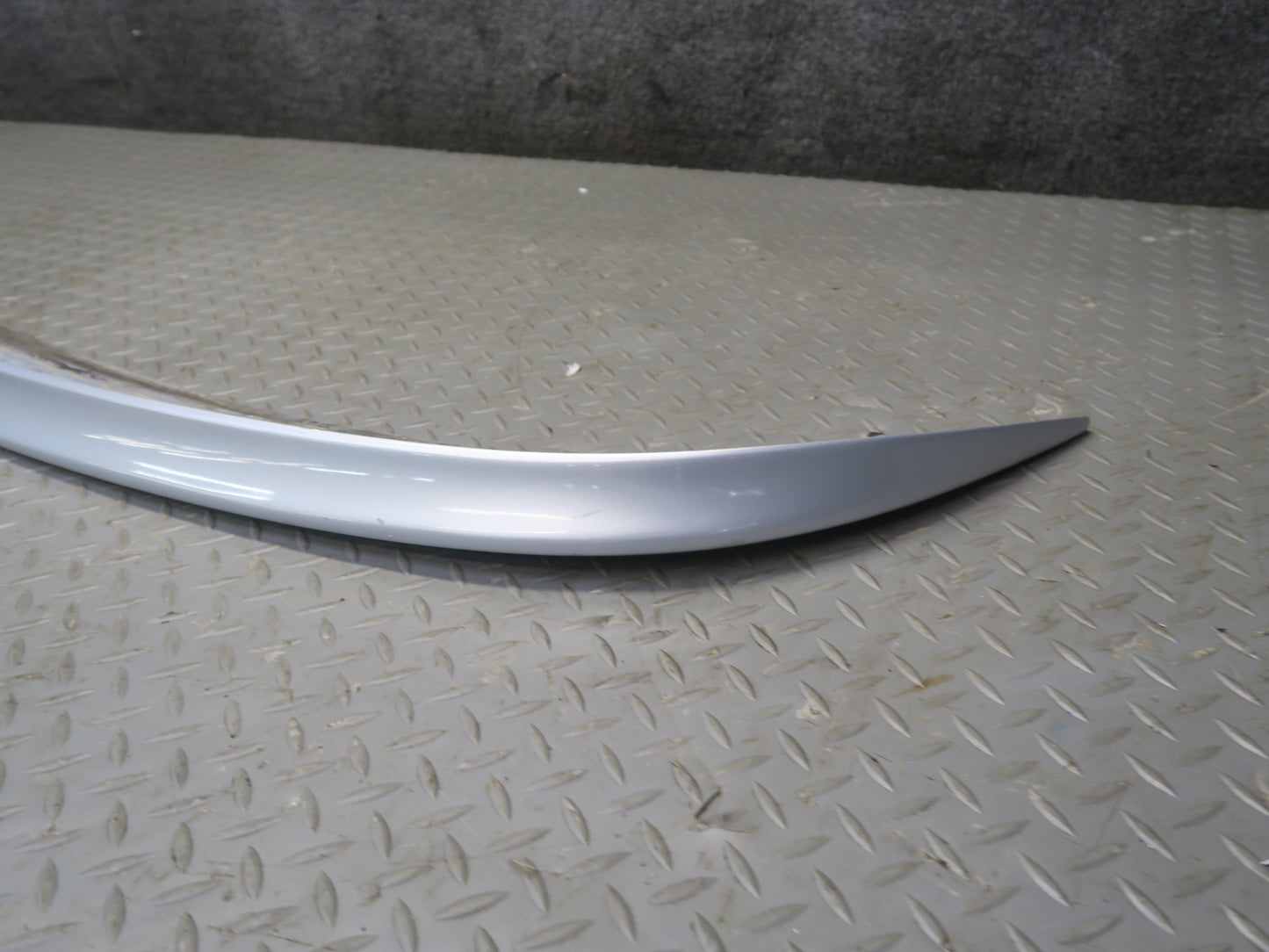 13-20 Mercedes R231 SL550 AMG Rear Trunk Lid Spoiler Iridium Silver OEM