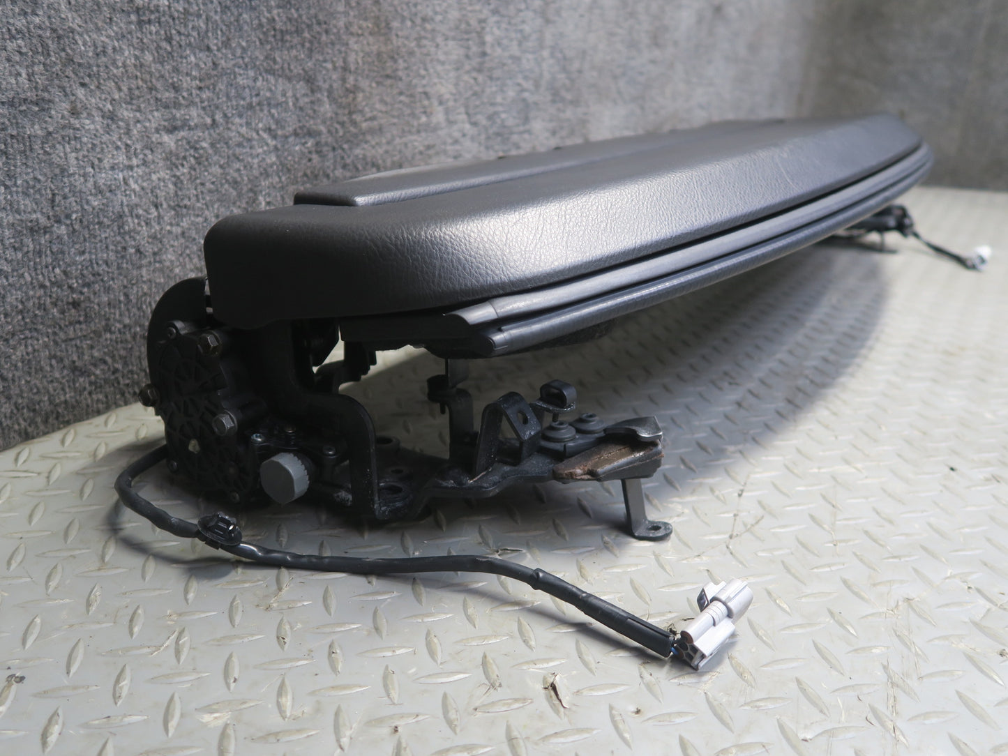 02-10 Lexus Z40 SC430 Rear Package Tray Flap Cargo Deck Cover Panel w Hinge OEM
