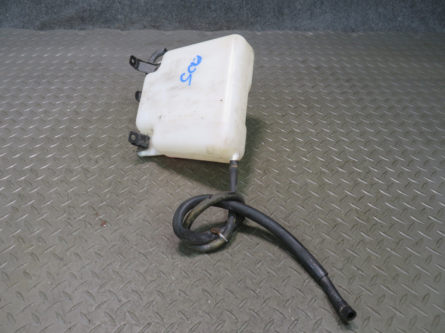 98-00 Lexus UZZ30L SC400 Engine Coolant Expansion Overflow Reservoir OEM