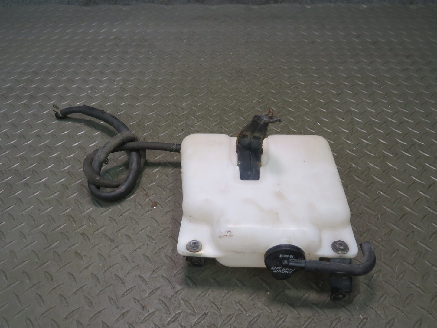 98-00 Lexus UZZ30L SC400 Engine Coolant Expansion Overflow Reservoir OEM