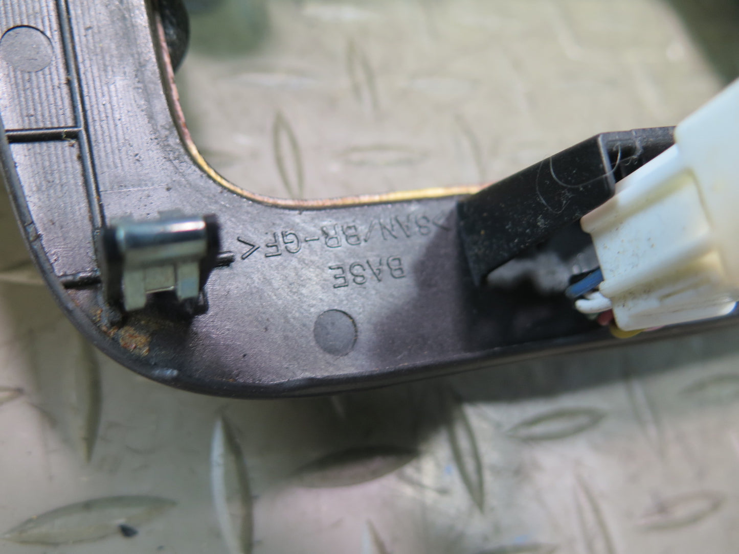 98-00 Lexus UZZ30L SC300 SC400 Center Console Shifter Trim Bezel w Switch OEM