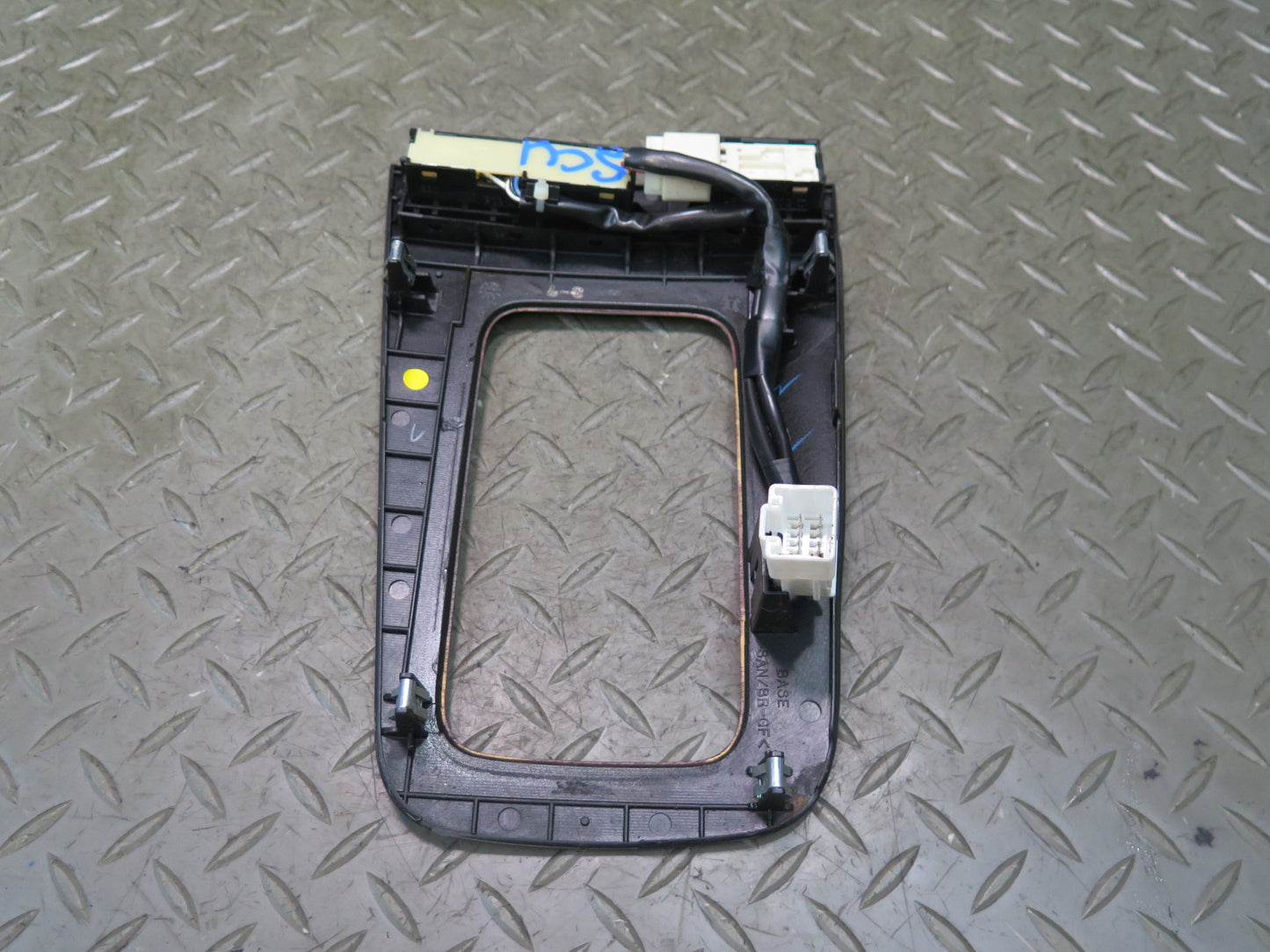 98-00 Lexus UZZ30L SC300 SC400 Center Console Shifter Trim Bezel w Switch OEM