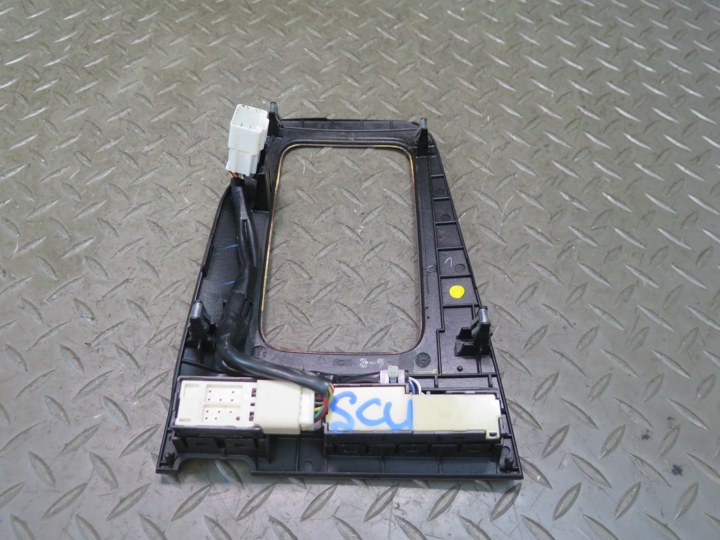 98-00 Lexus UZZ30L SC300 SC400 Center Console Shifter Trim Bezel w Switch OEM