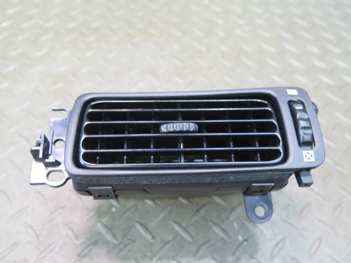 97-00 Lexus UZZ30L SC400 SC300 Dash Left Right Air Vent Grille Set OEM