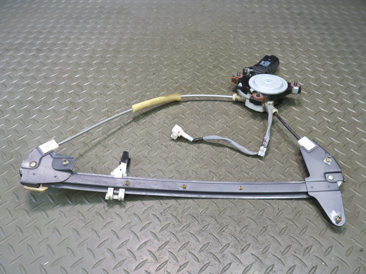 95-00 Lexus UZZ30L SC400 SC300 Right Passenger Door Window Regulator w Motor OEM