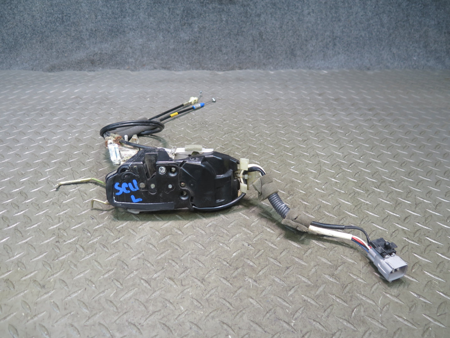 92-00 Lexus UZZ30L SC300 SC400 Front Left Driver Door Lock Latch Actuator OEM