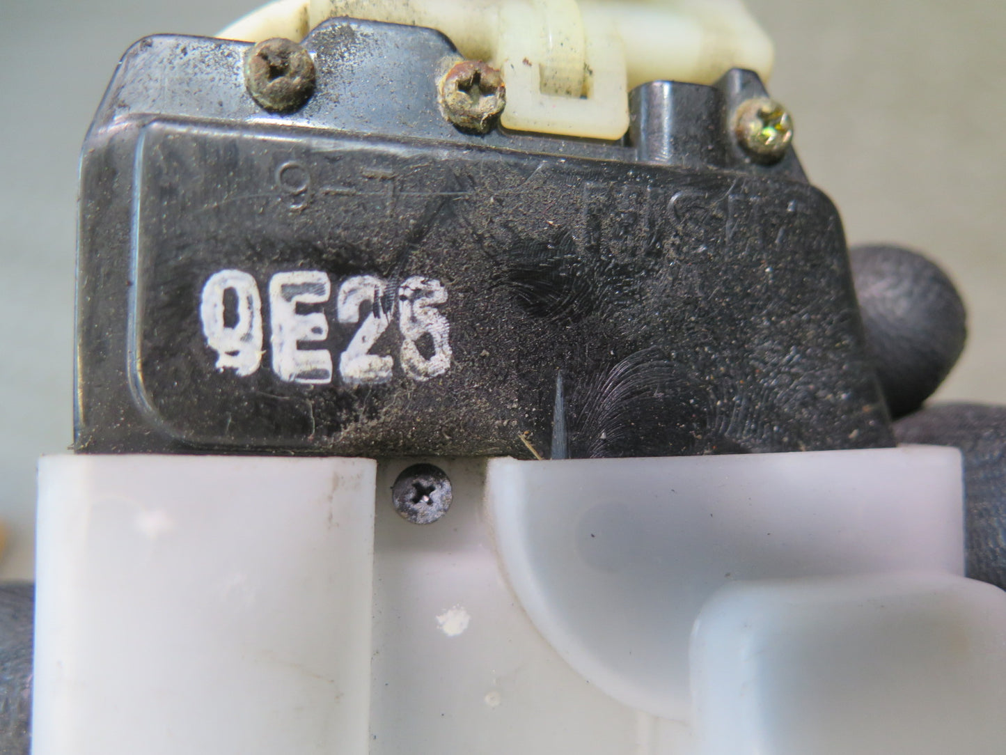 92-00 Lexus UZZ30L SC300 SC400 Front Left Driver Door Lock Latch Actuator OEM