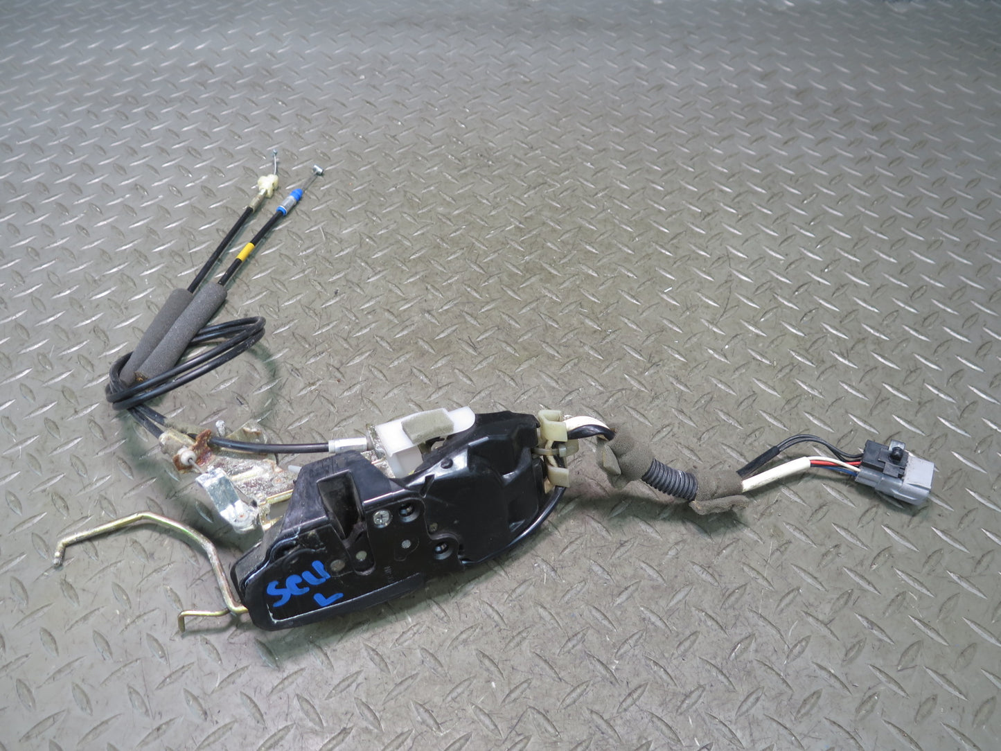 92-00 Lexus UZZ30L SC300 SC400 Front Left Driver Door Lock Latch Actuator OEM