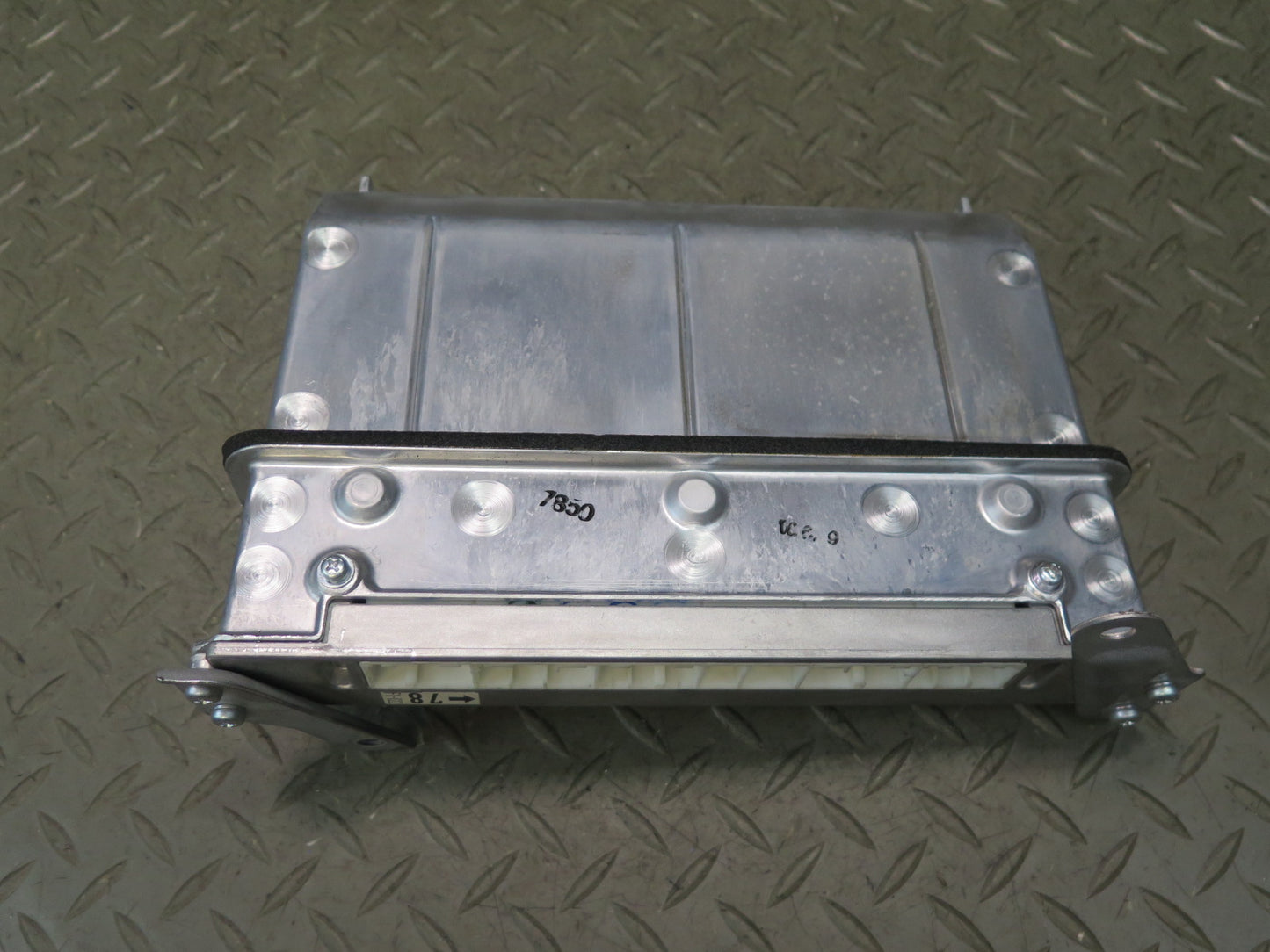 06-07 Lexus UZZ40L SC430 ECU ECM Engine Control Module 74K 89661-24721 OEM