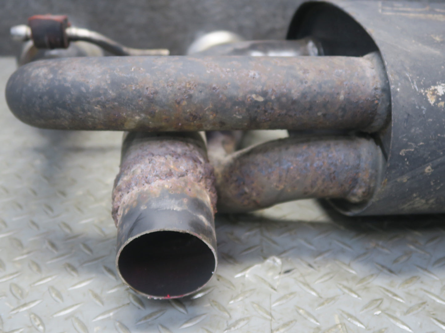 2008 VW Golf MK5 R32 Borla Exhaust Muffler w Tips