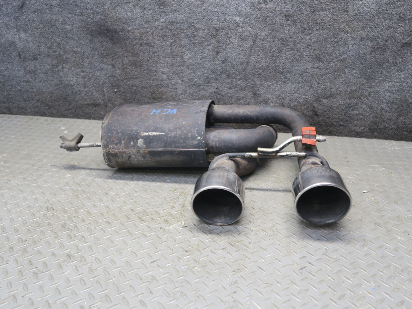 2008 VW Golf MK5 R32 Borla Exhaust Muffler w Tips