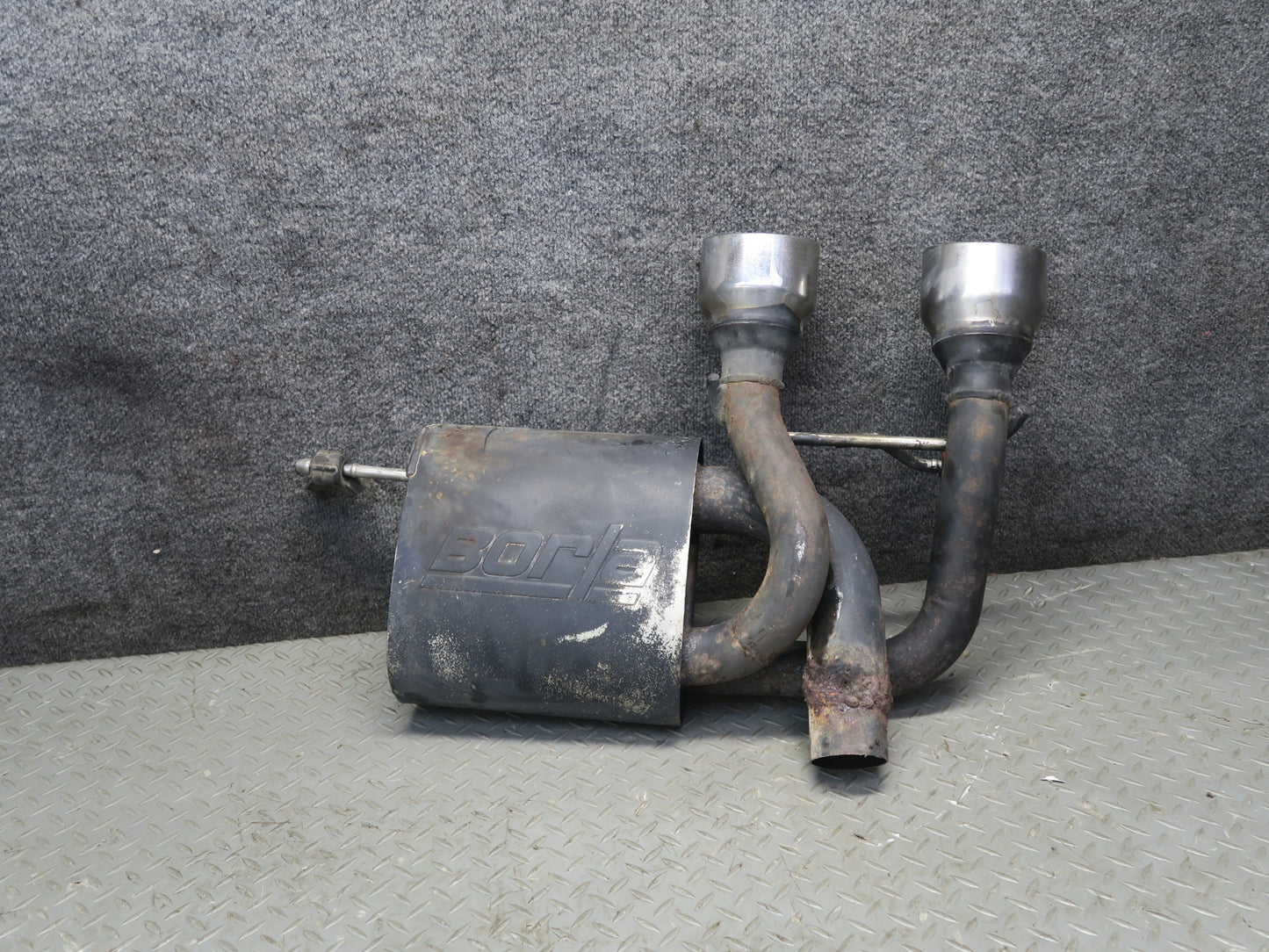 2008 VW Golf MK5 R32 Borla Exhaust Muffler w Tips