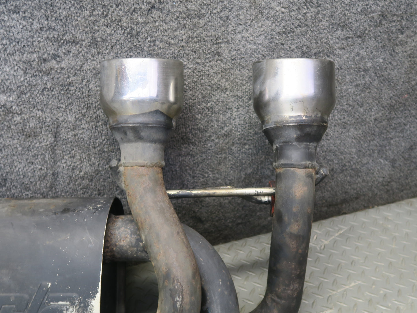 2008 VW Golf MK5 R32 Borla Exhaust Muffler w Tips