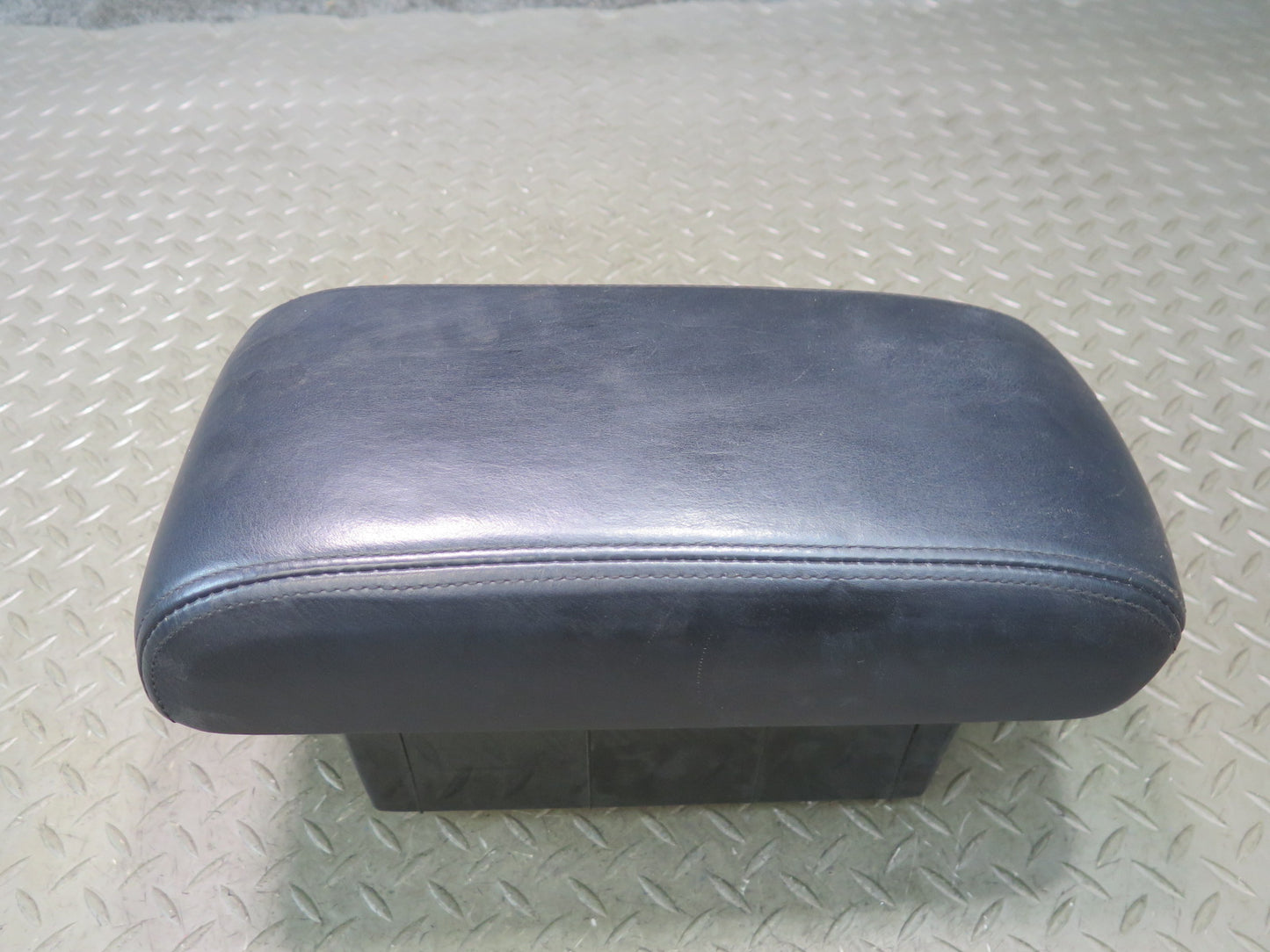 98-00 Lexus UZZ30L SC400 SC300 Front Center Console Armrest w Storage Box OEM