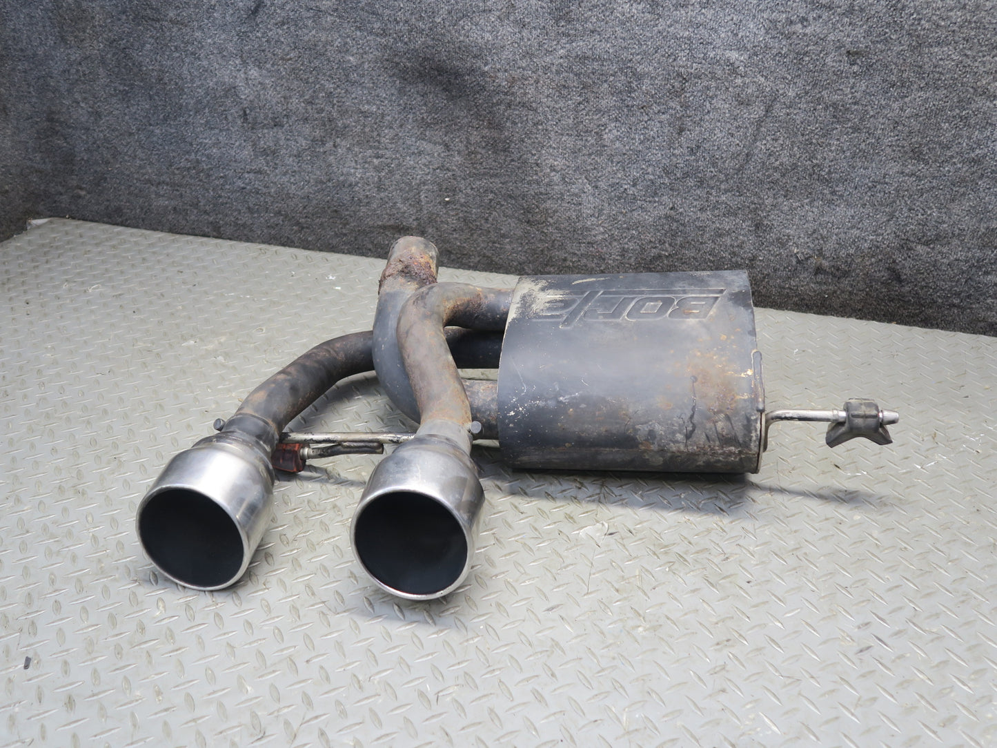 2008 VW Golf MK5 R32 Borla Exhaust Muffler w Tips