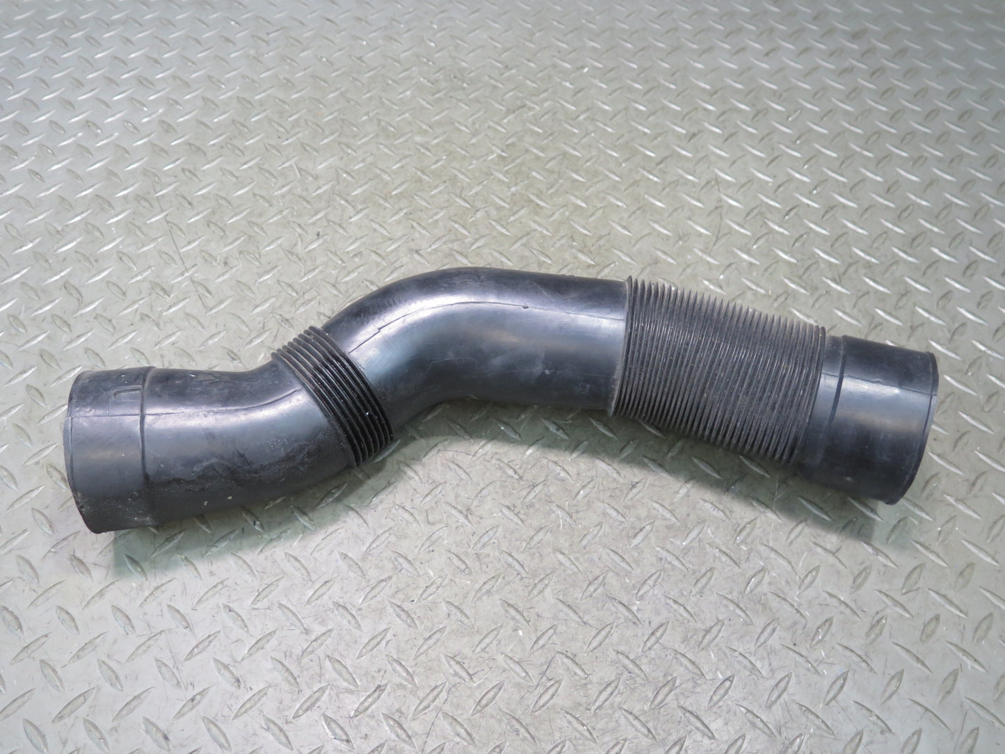 96-98 Mercedes R129 SL500 Set of 2 Air Intake Cleaner Filter Box Hose Line OEM