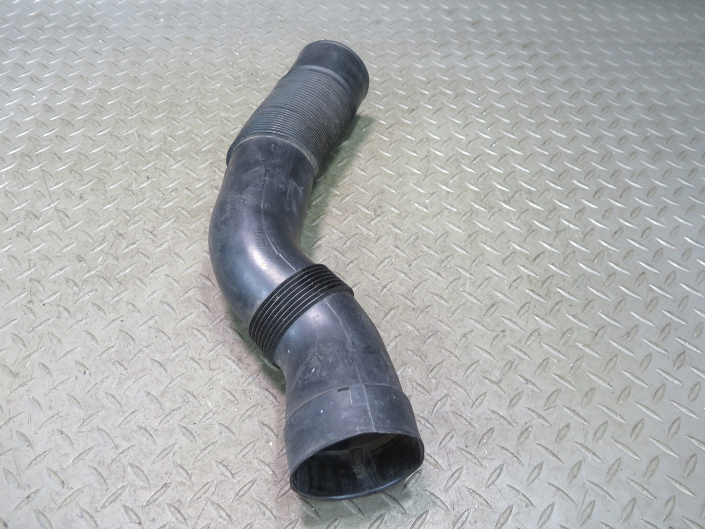 96-98 Mercedes R129 SL500 Set of 2 Air Intake Cleaner Filter Box Hose Line OEM