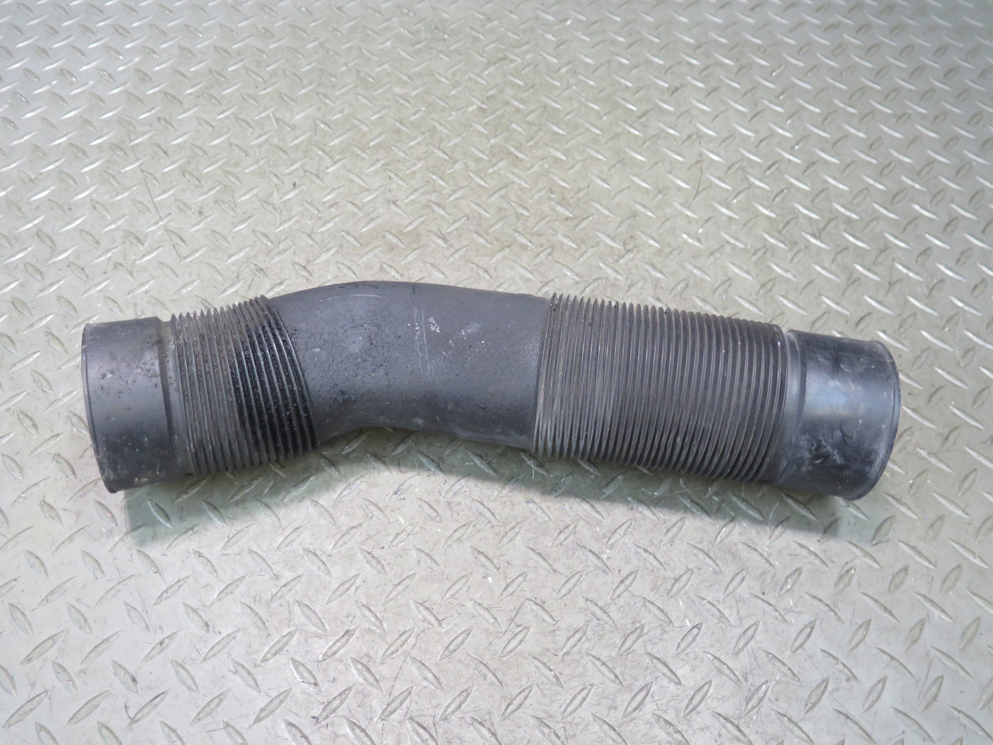 96-98 Mercedes R129 SL500 Set of 2 Air Intake Cleaner Filter Box Hose Line OEM