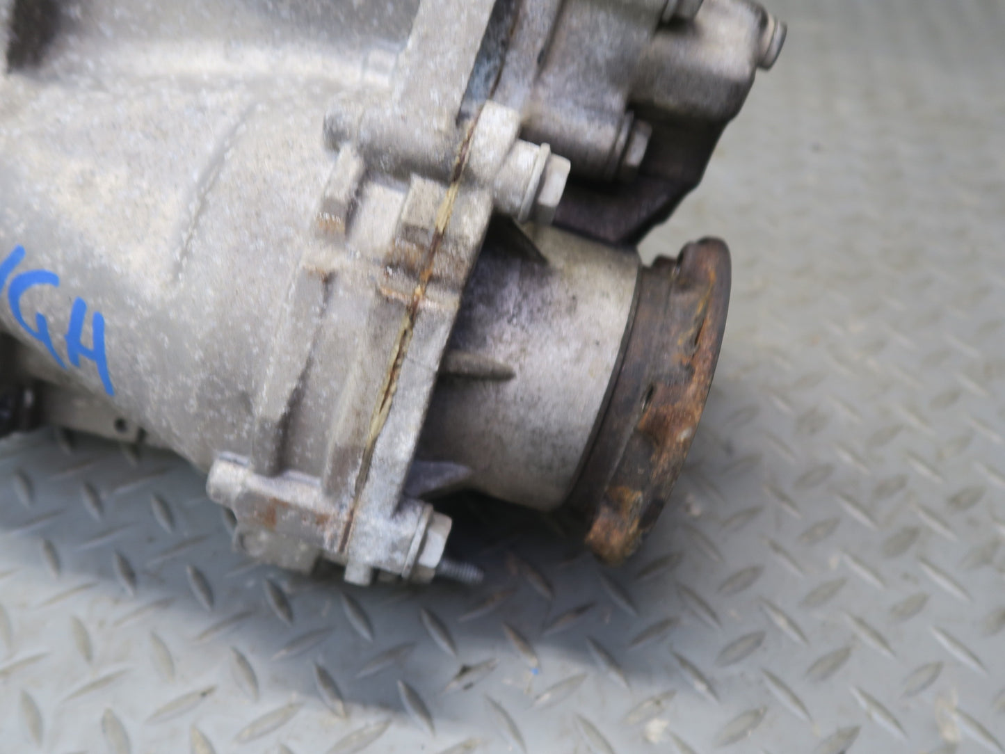 2008 VW Golf R32 MK5 VR6 A/T Front Differential Transfer Case OEM