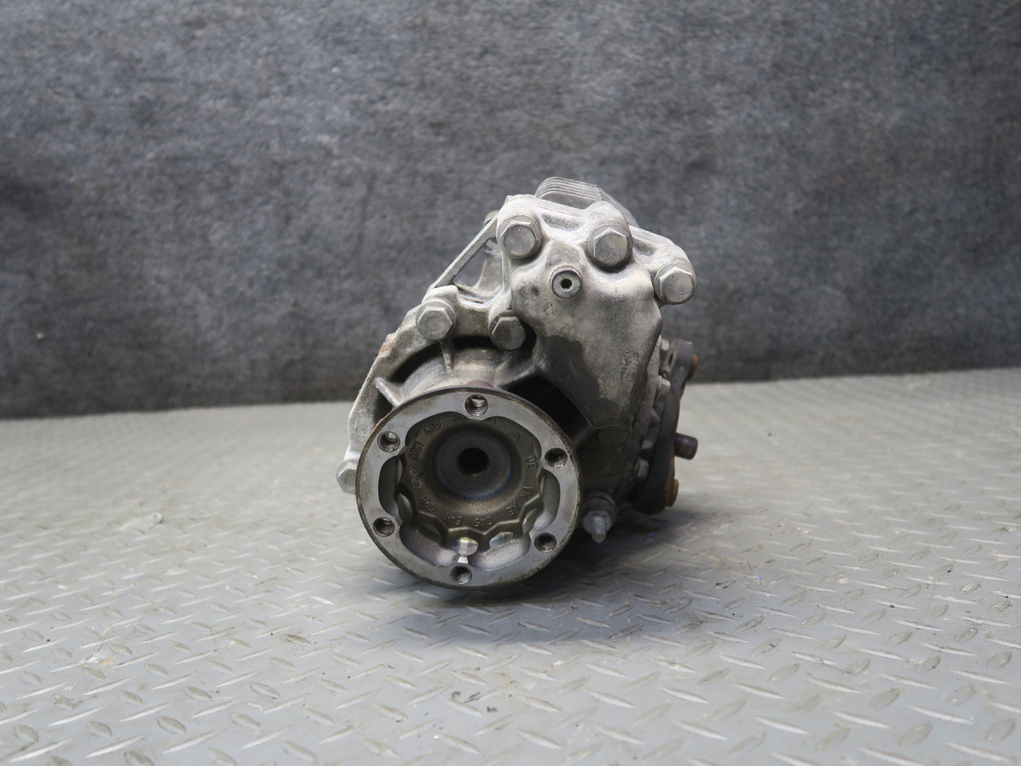 2008 VW Golf R32 MK5 VR6 A/T Front Differential Transfer Case OEM