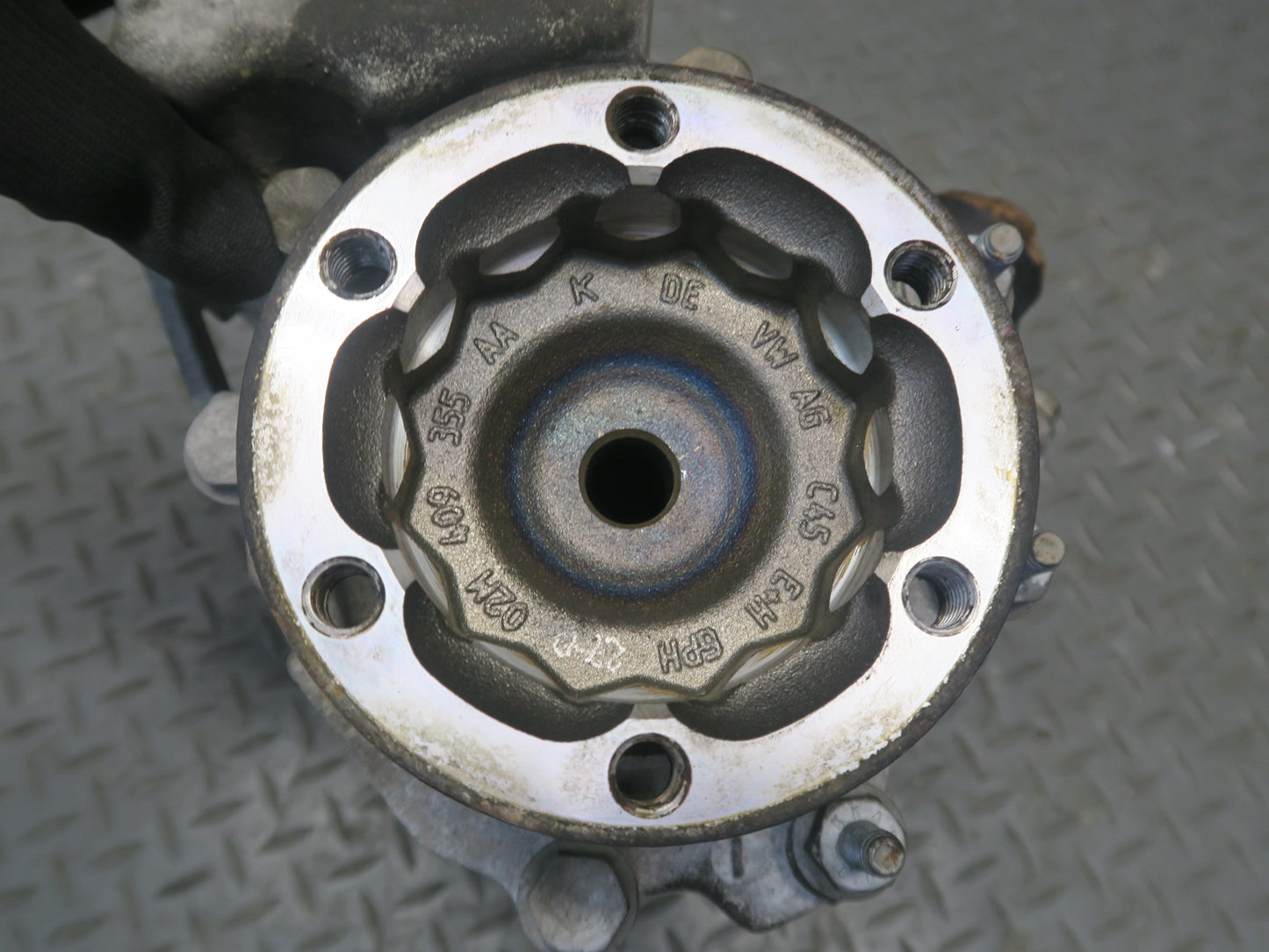 2008 VW Golf R32 MK5 VR6 A/T Front Differential Transfer Case OEM