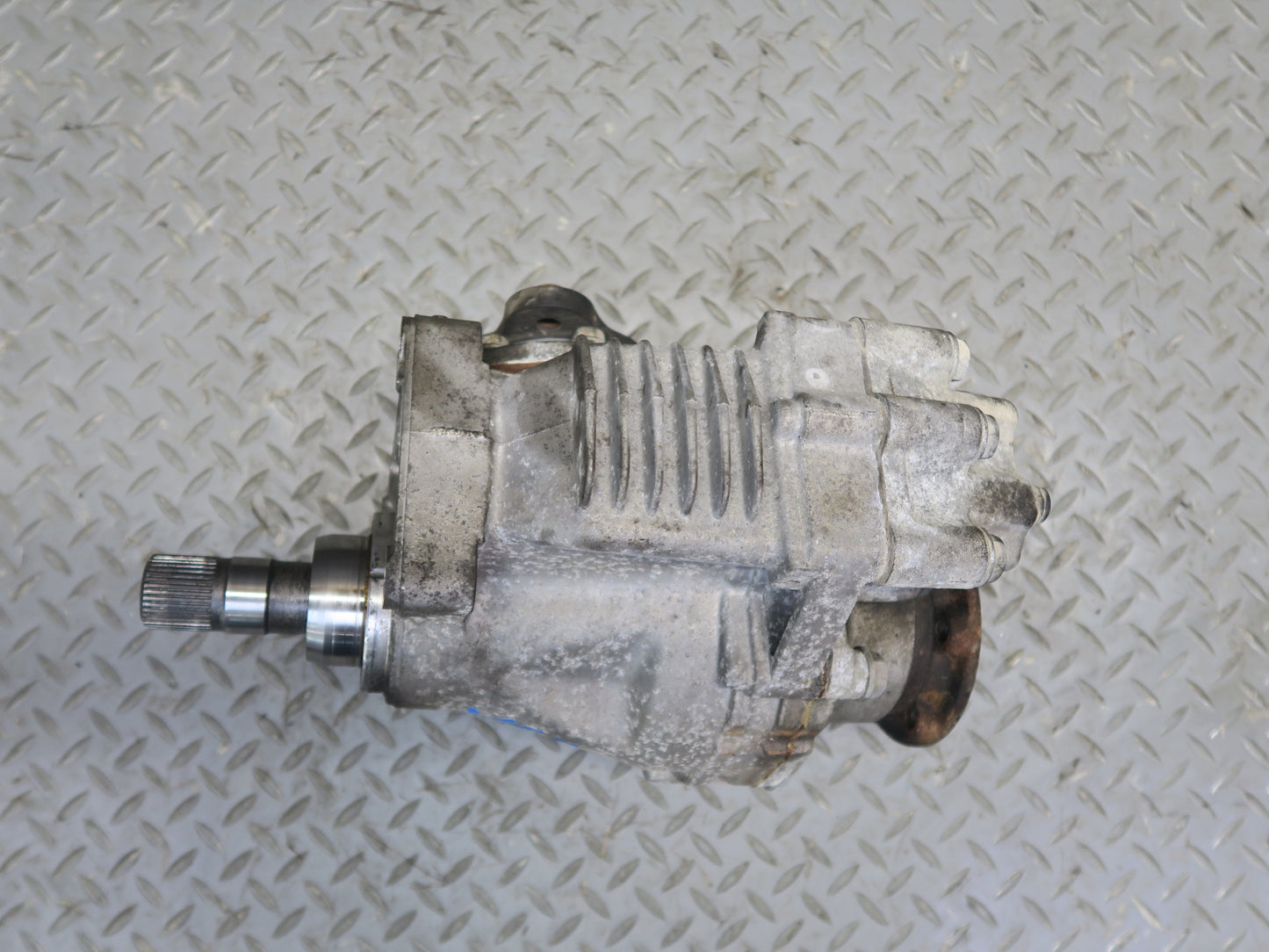 2008 VW Golf R32 MK5 VR6 A/T Front Differential Transfer Case OEM