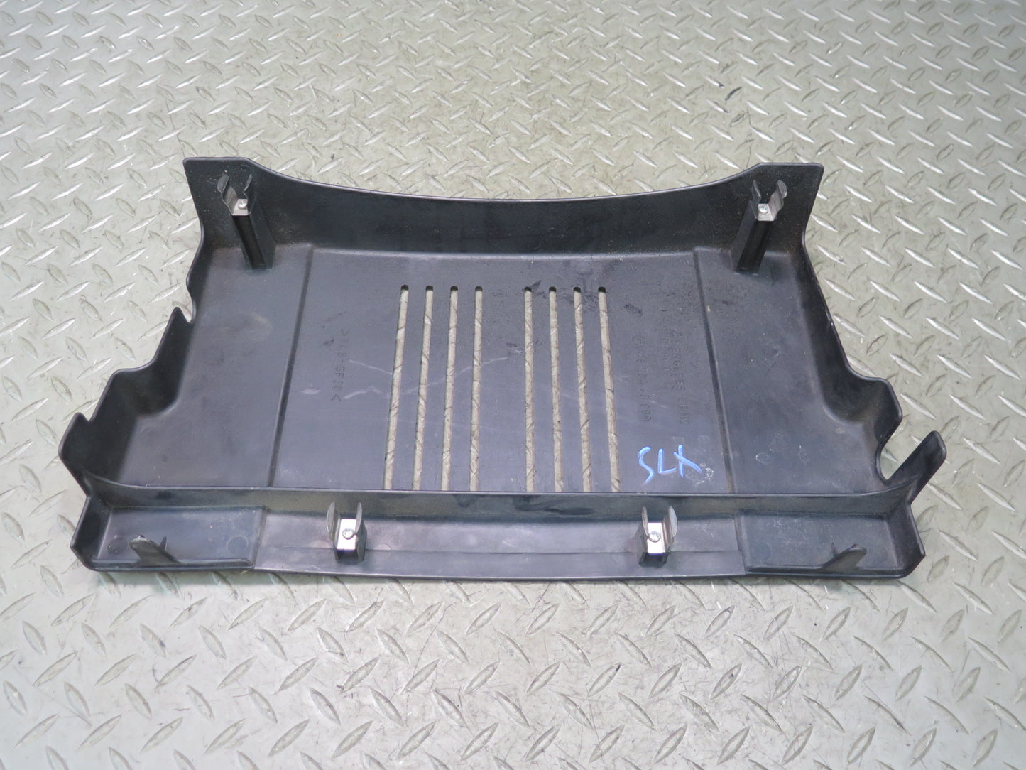 96-98 Mercedes R129 Sl-class Air Intake Cleaner Trim Cover Panel 1190900312 OEM