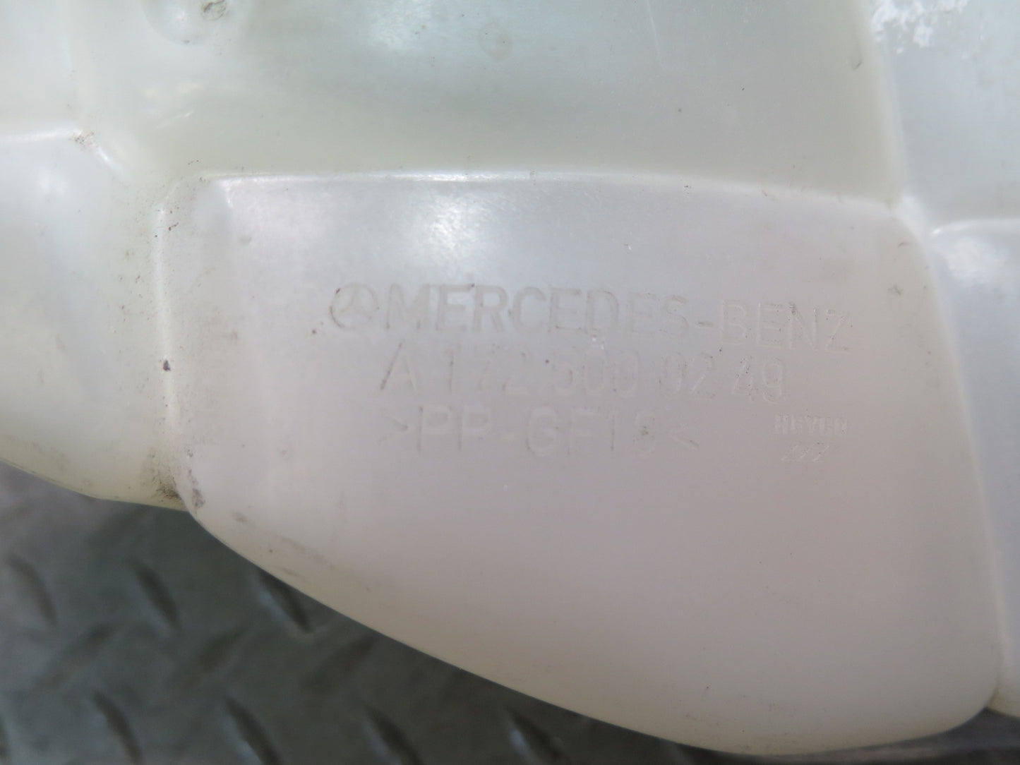 2012-2020 Mercedes R172 SLK SLC Coolant Expansion Overflow Reservoir Tank