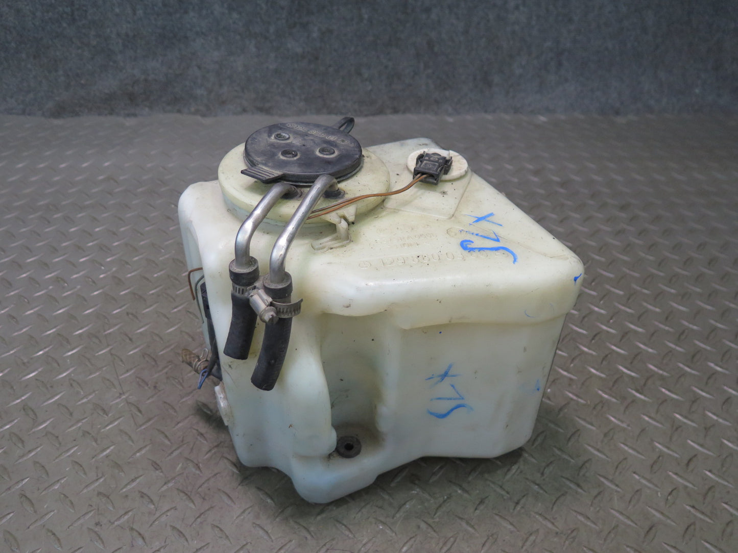 94-02 Mercedes R129 Sl-class Windshield Washer Fluid Reservoir Tank w Pump OEM