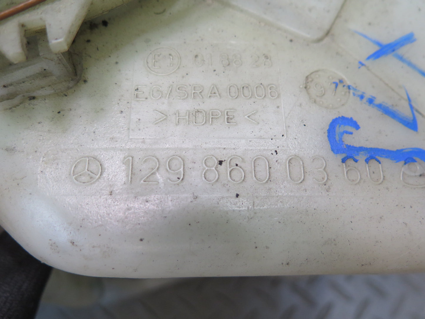 94-02 Mercedes R129 Sl-class Windshield Washer Fluid Reservoir Tank w Pump OEM
