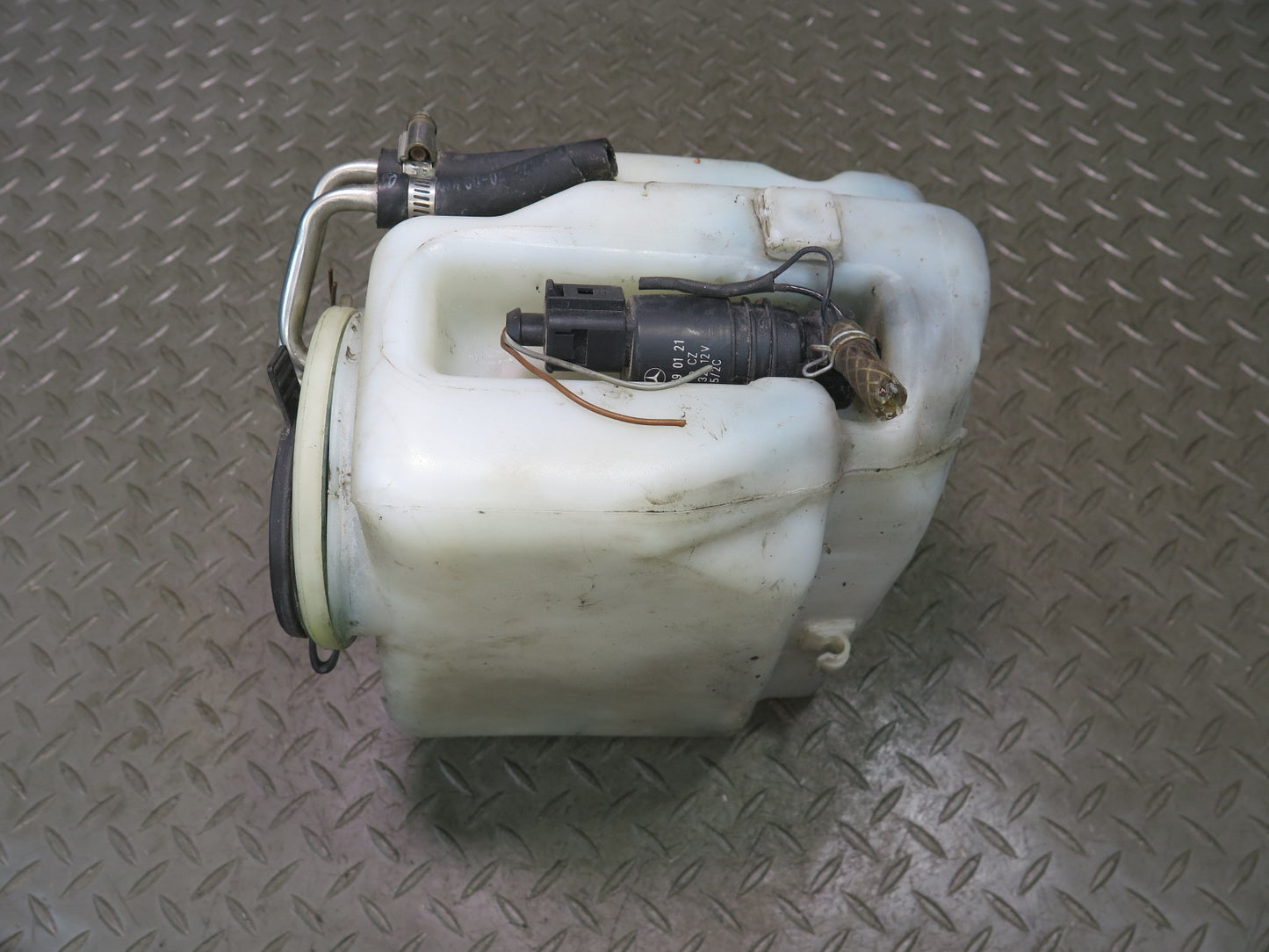 94-02 Mercedes R129 Sl-class Windshield Washer Fluid Reservoir Tank w Pump OEM