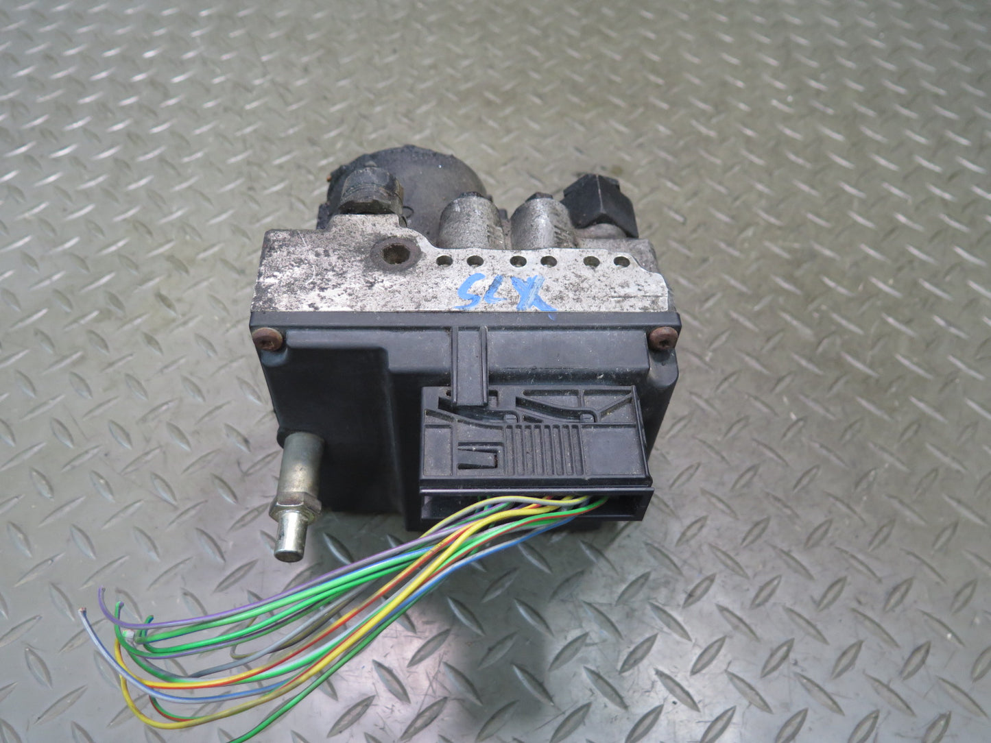 96-98 Mercedes R129 Sl-class Anti Lock Brake ABS Pump Module 0024319712 OEM