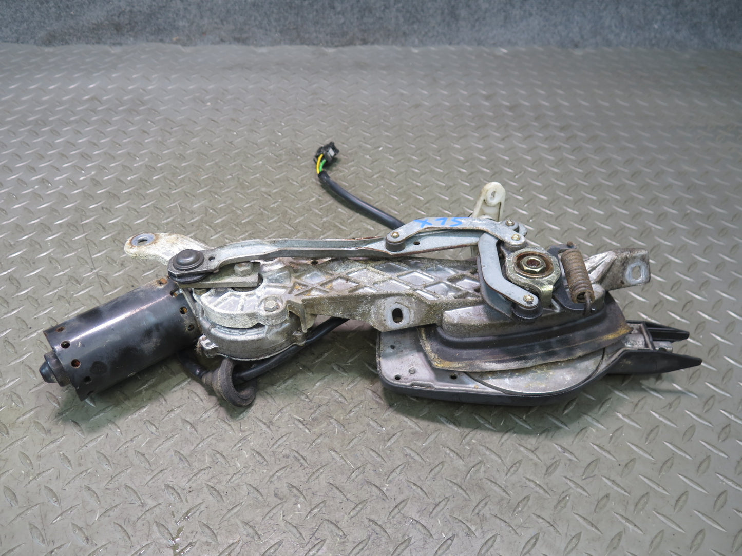 94-02 Mercedes R129 Sl-class Windshield Wiper Transmission  Linkage w Motor OEM