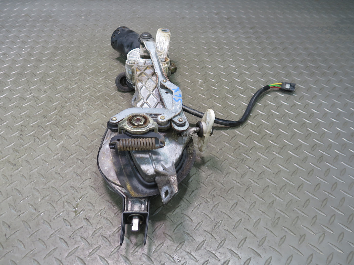 94-02 Mercedes R129 Sl-class Windshield Wiper Transmission  Linkage w Motor OEM