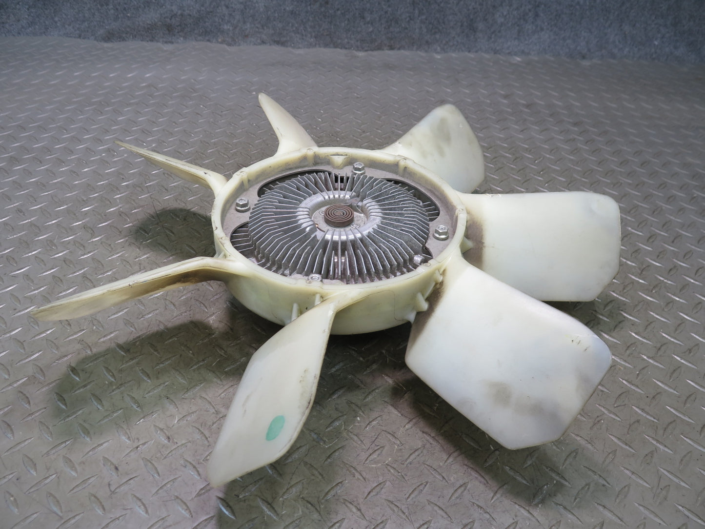 2010-2013 Lexus URJ150L GX460 Engine Motor Cooling Fan Motor Clutch w Blade