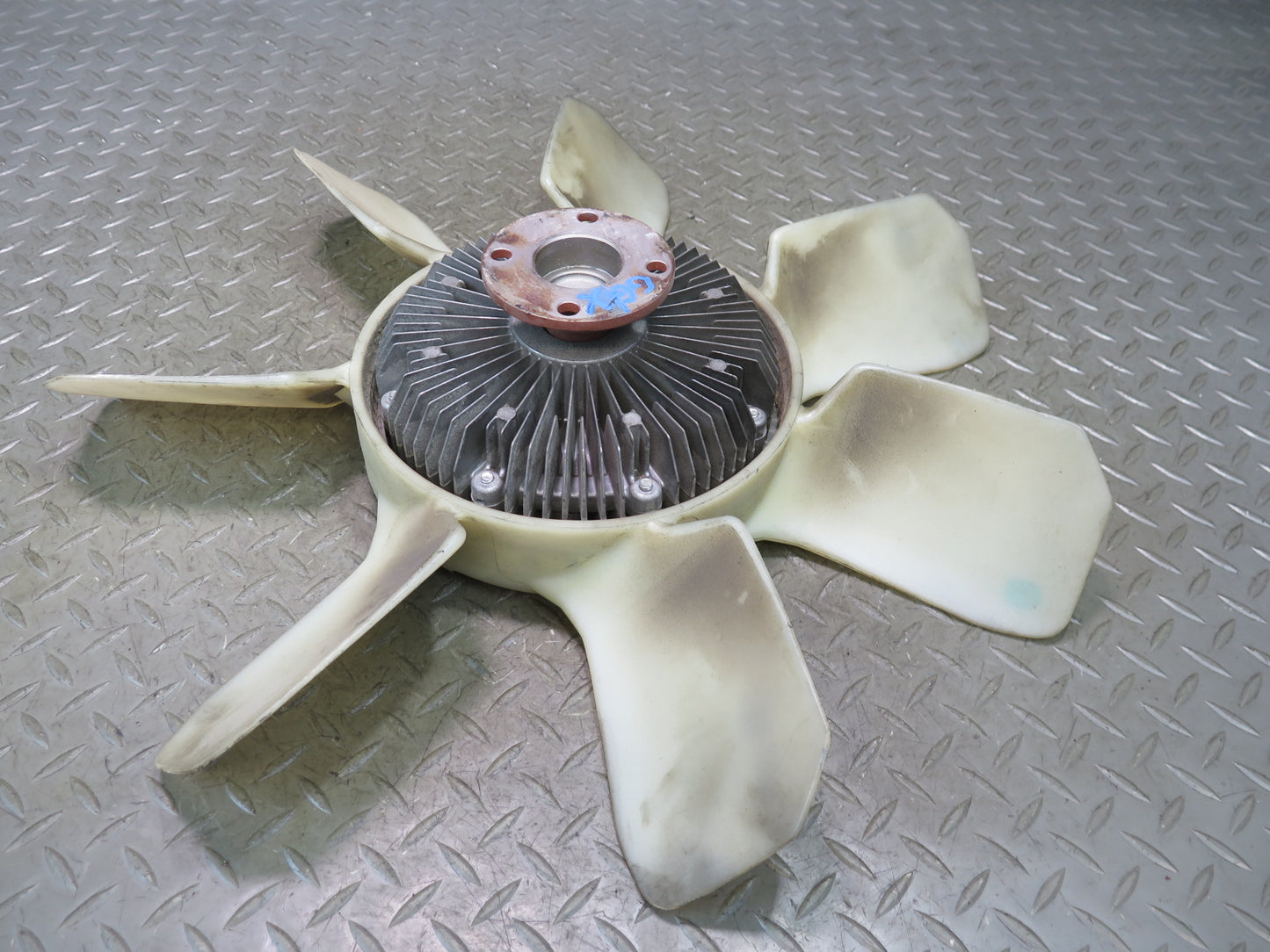 2010-2013 Lexus URJ150L GX460 Engine Motor Cooling Fan Motor Clutch w Blade