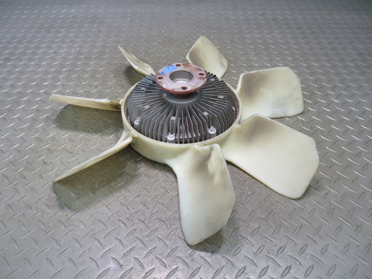 2010-2013 Lexus URJ150L GX460 Engine Motor Cooling Fan Motor Clutch w Blade