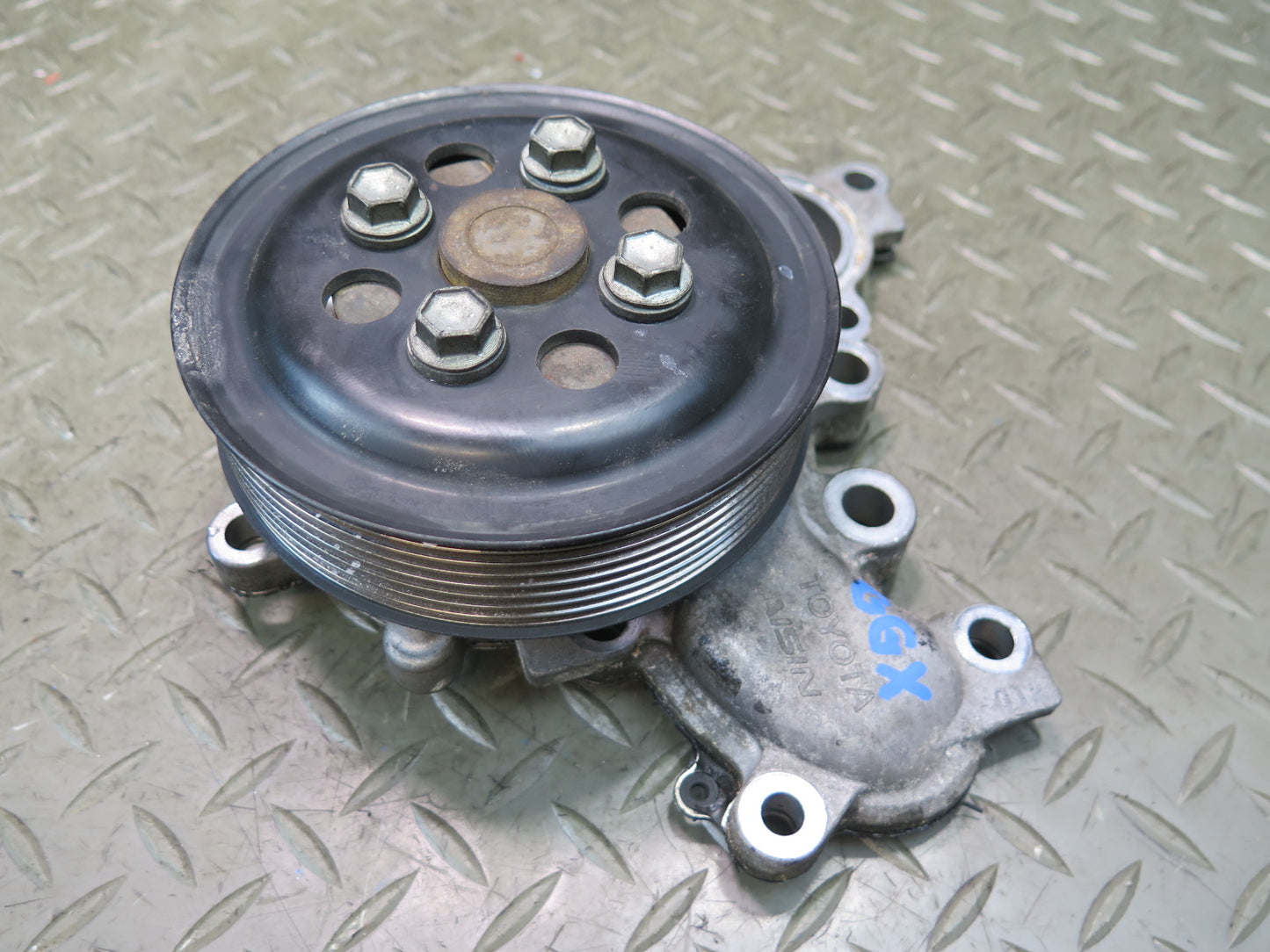 2010-2014 Lexus URJ150L GX460 Engine Motor Coolant Water Pump w Pulley