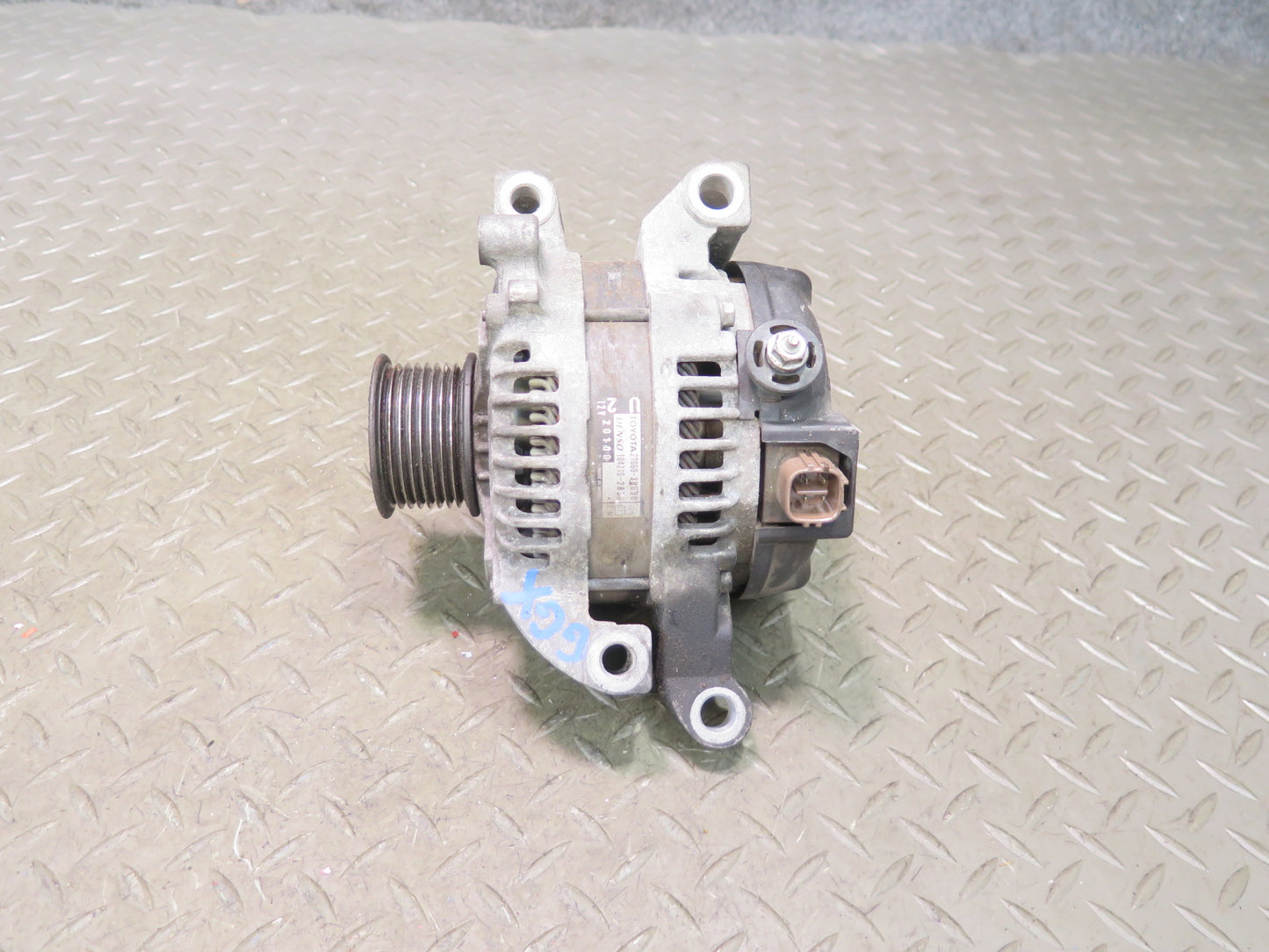 2010-2014 Lexus URJ150L GX460 Engine Alternator Generator 27060-38090