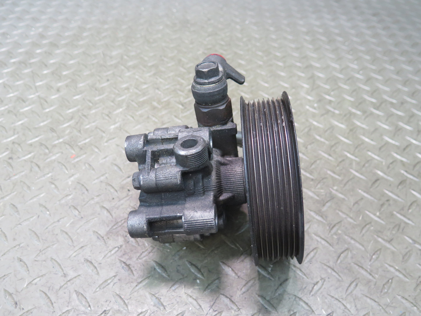 2010-2014 Lexus URJ150L GX460 Power Steering Pump w Pulley