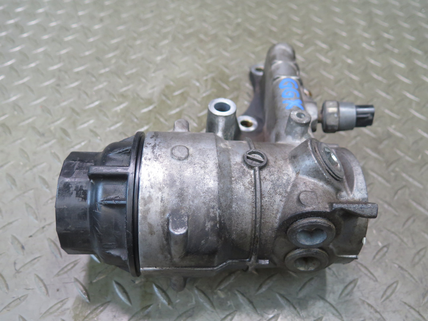 2010-2013 Lexus URJ150L GX460 4.6L 1URFE Engine Motor Oil Filter Housing